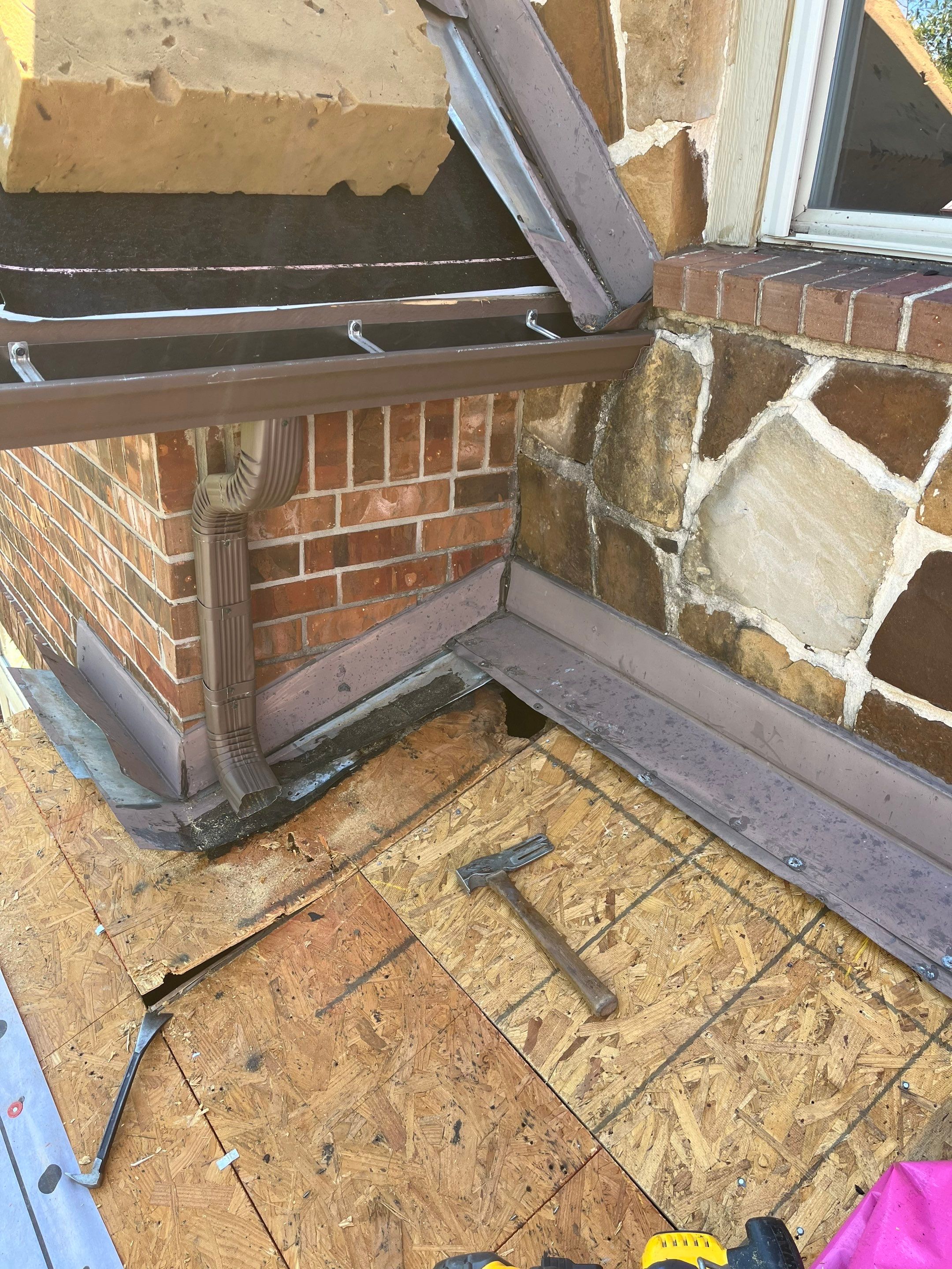 Residential Roof Replacement using Owens Corning 30 year Architectural Shingles by Premier Roofing and Contracting