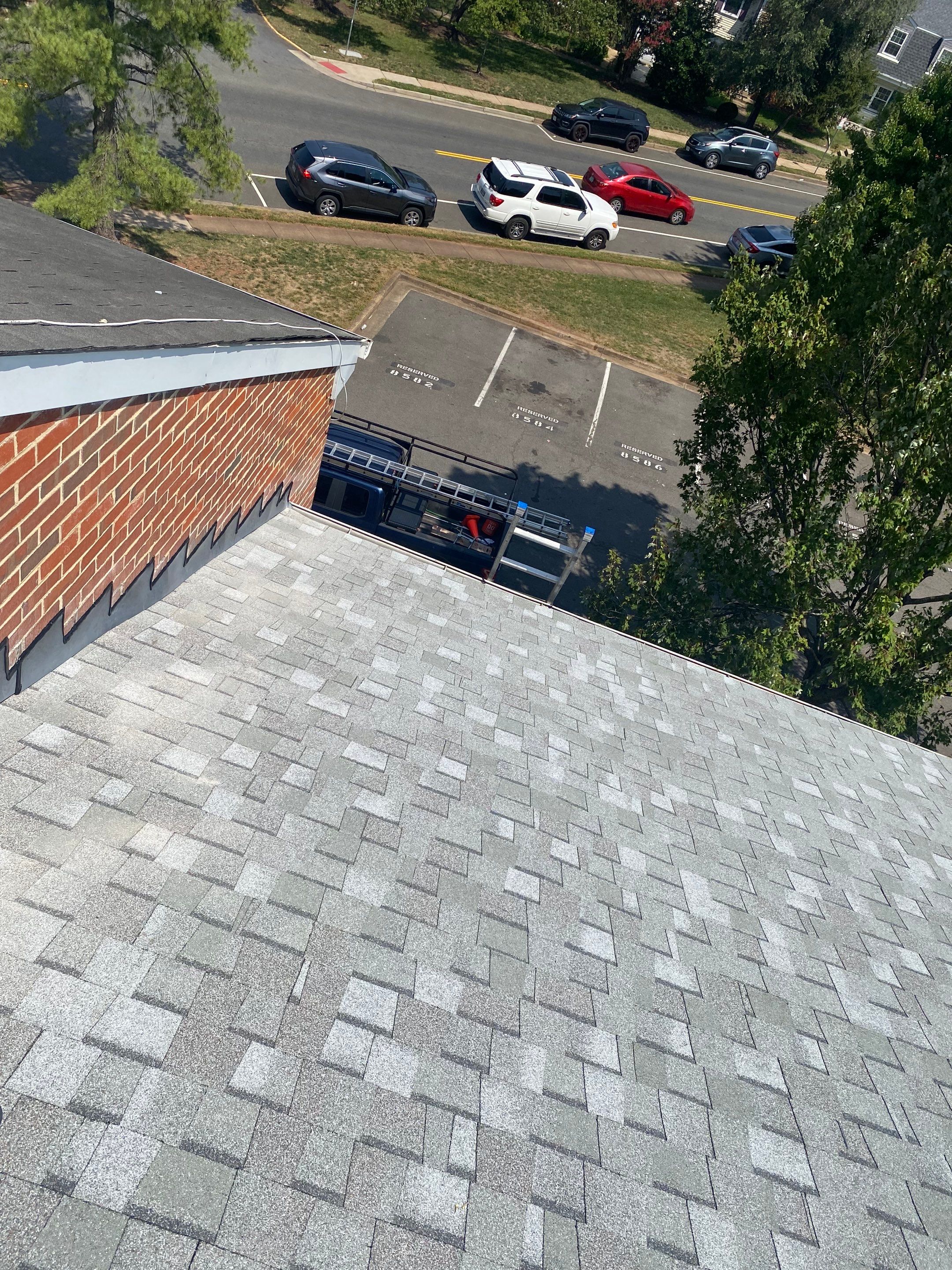 Manassas: Roof Replacement with CertainTeed Landmark Pro Designer Shingles in Max Def Cobblestone Gray by RM Banning, Inc.