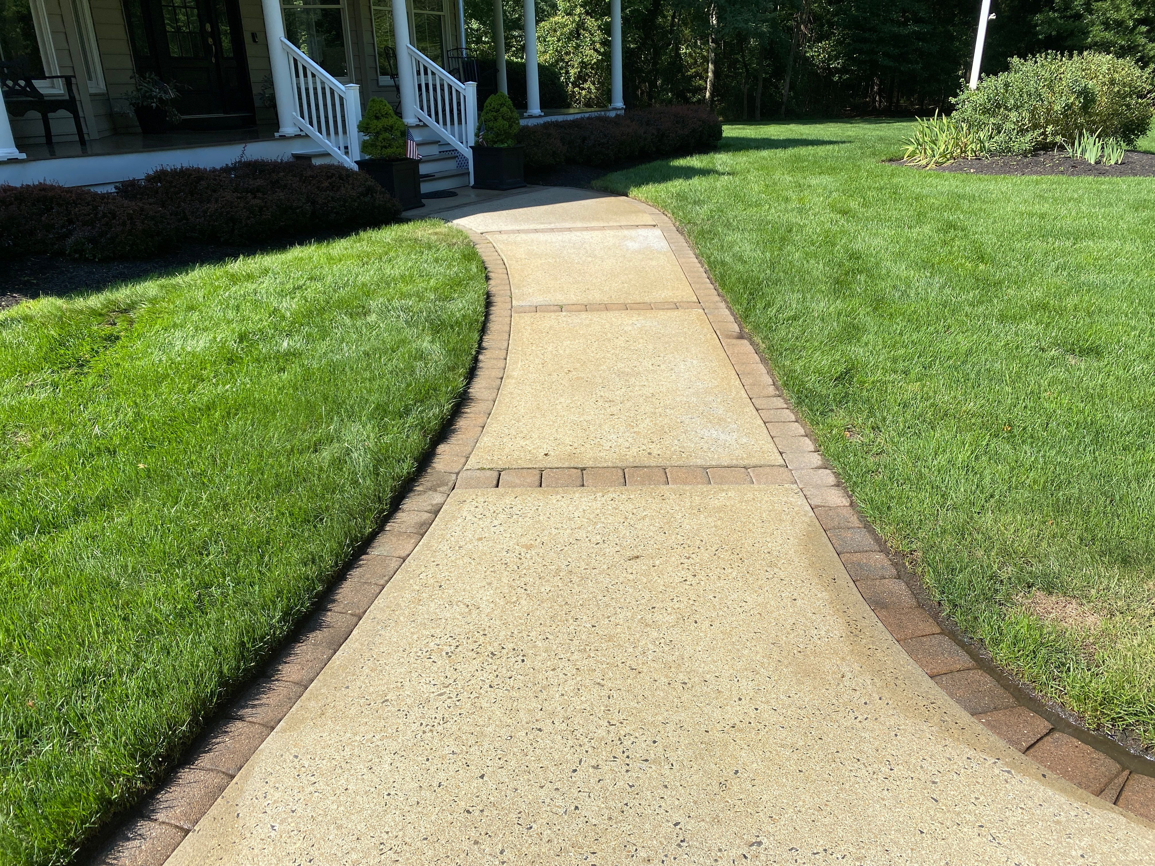 Pressure & Soft Washing in Famingdale, NJ by Clearview Washing