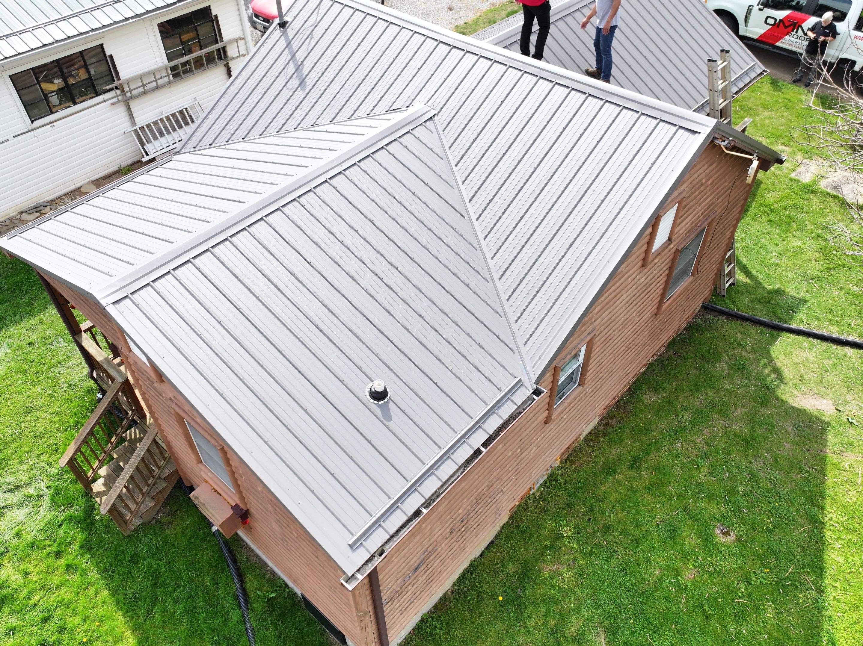 Horton Residence by Omnia Roofing