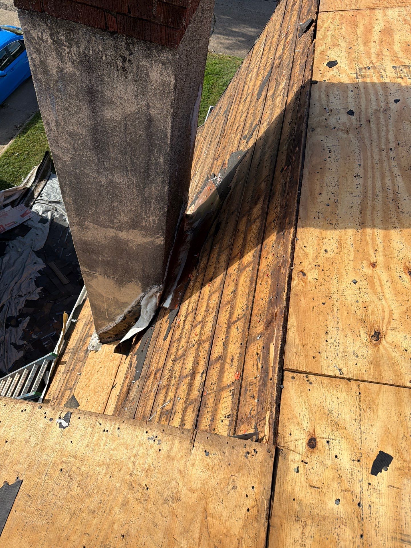 Residential Roofing Installation using GAF Timberline HDZ Charcoal by Rainstoppers Roofing