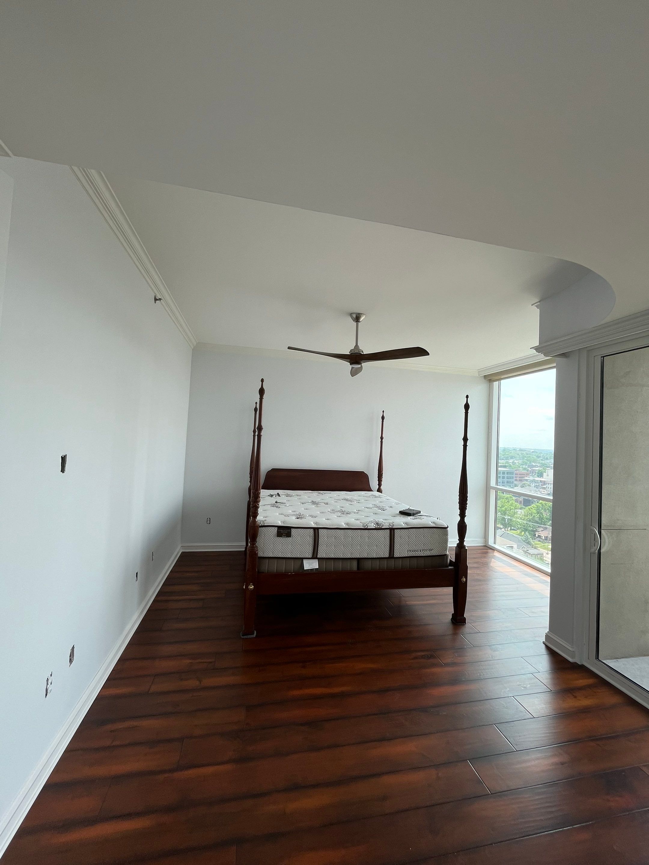 Wall Paper Removal and Paint  by Nashville House Painters 