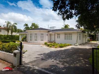 Crown - Windsor Slate - Charcoal Black Blend