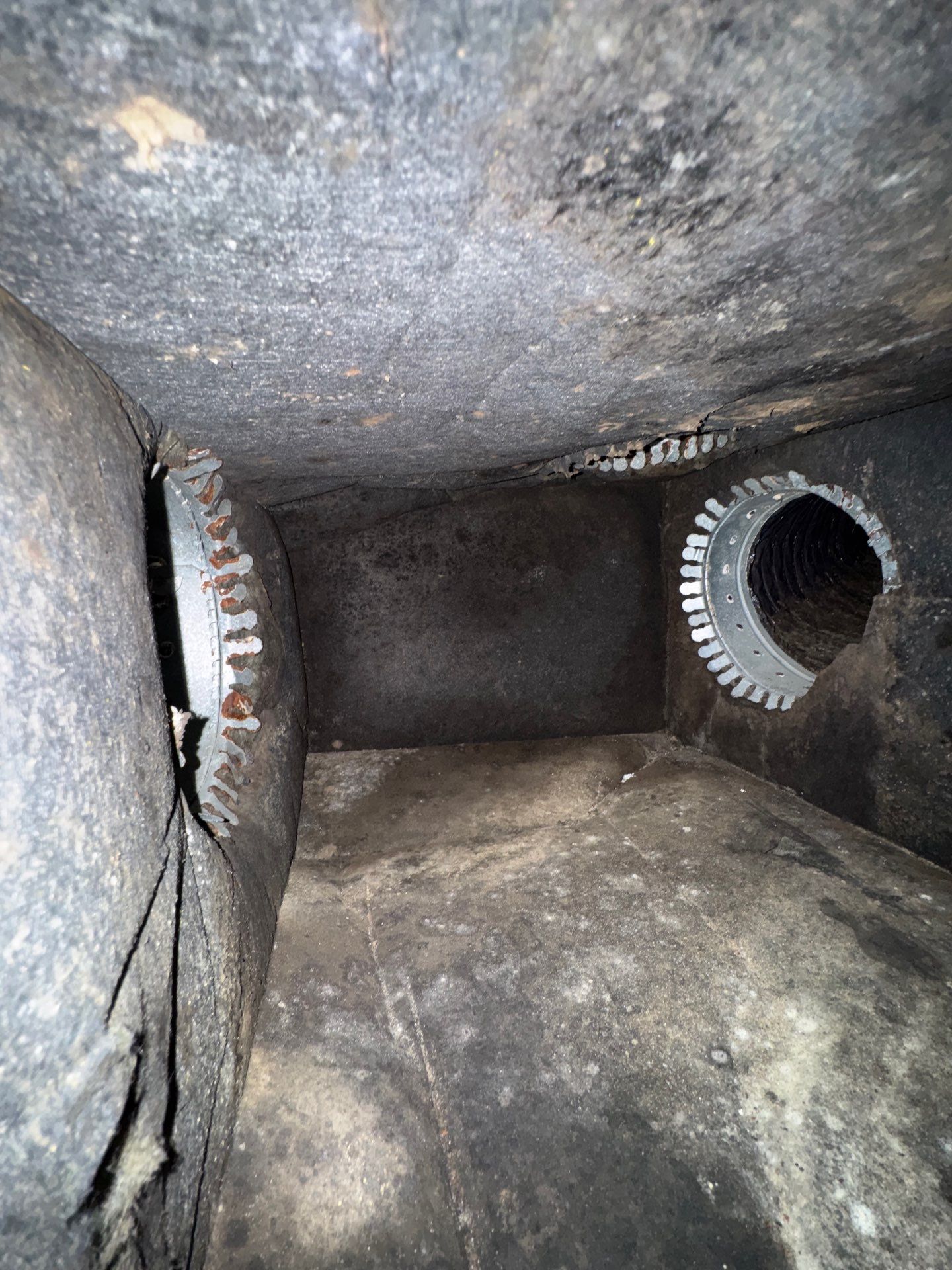 Duct Cleaning Job in Houston by Team Home Solutions
