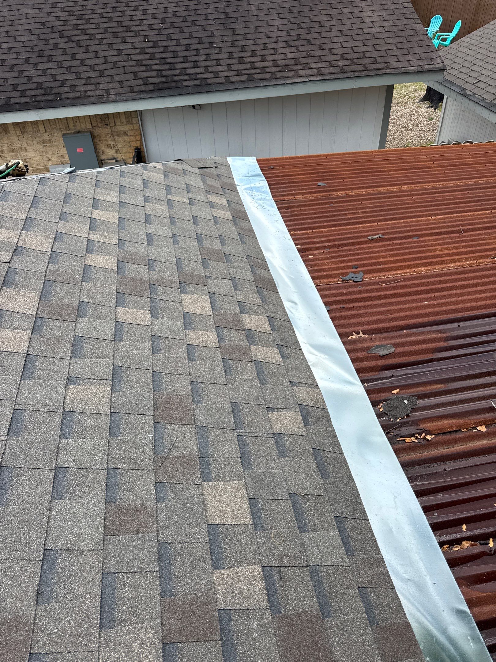 North Shore Roof Installation using Atlas Pinnacle Pristine by Modern BYLT Roofing & Construction