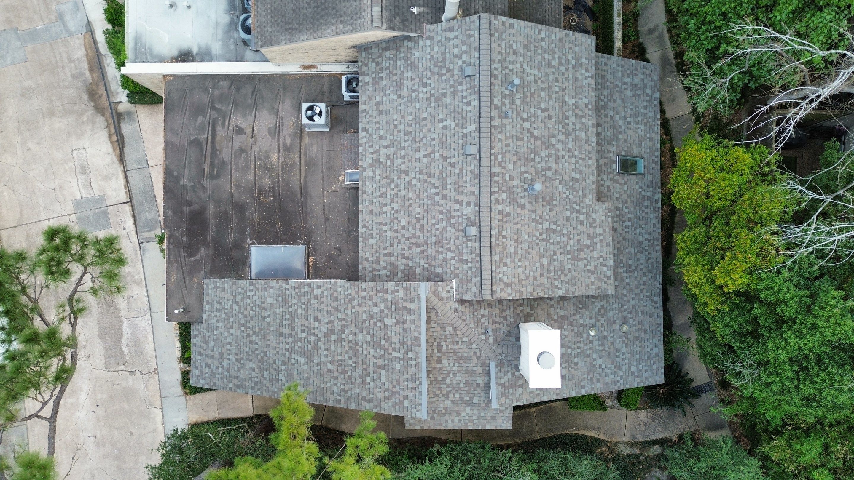 Roof replacement by Houston Roofing & Construction