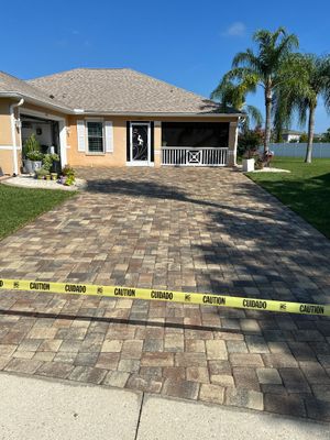 Paver Cleaning and Sealing in Sun City Center