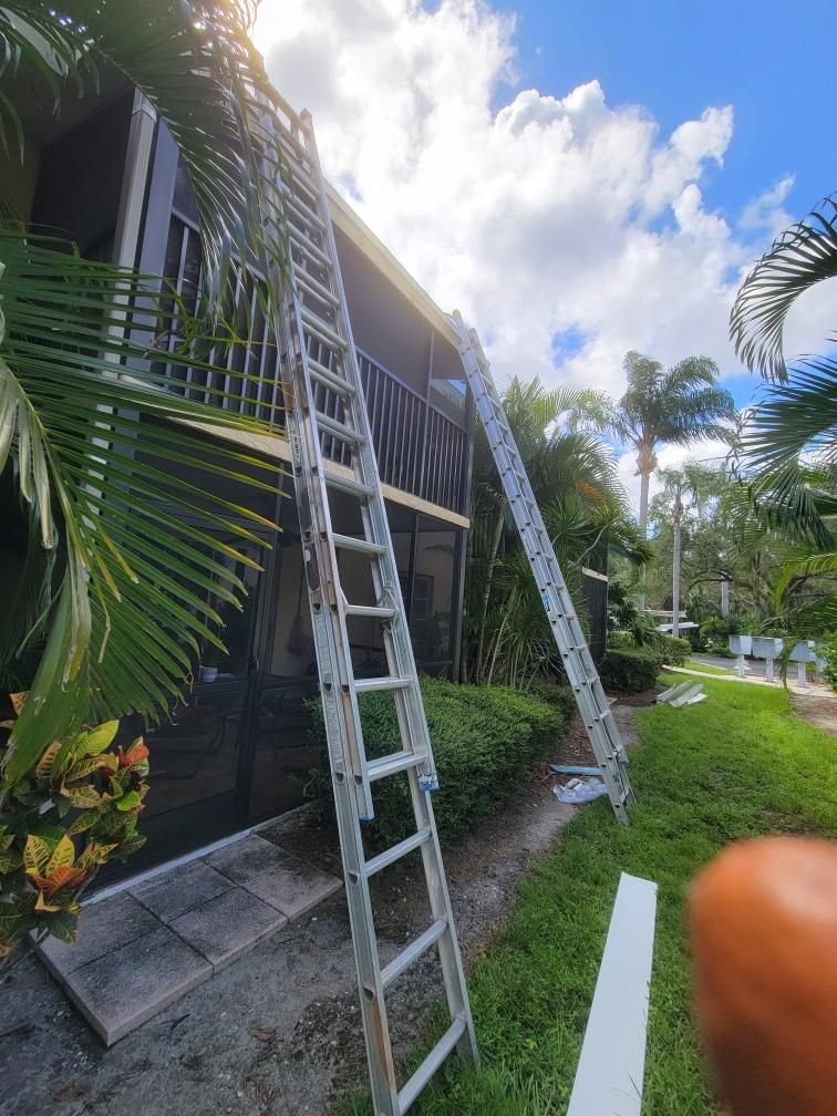 Aluminum Seamless Gutters using seal gutters in Sarasota Fl by Gutter Professors