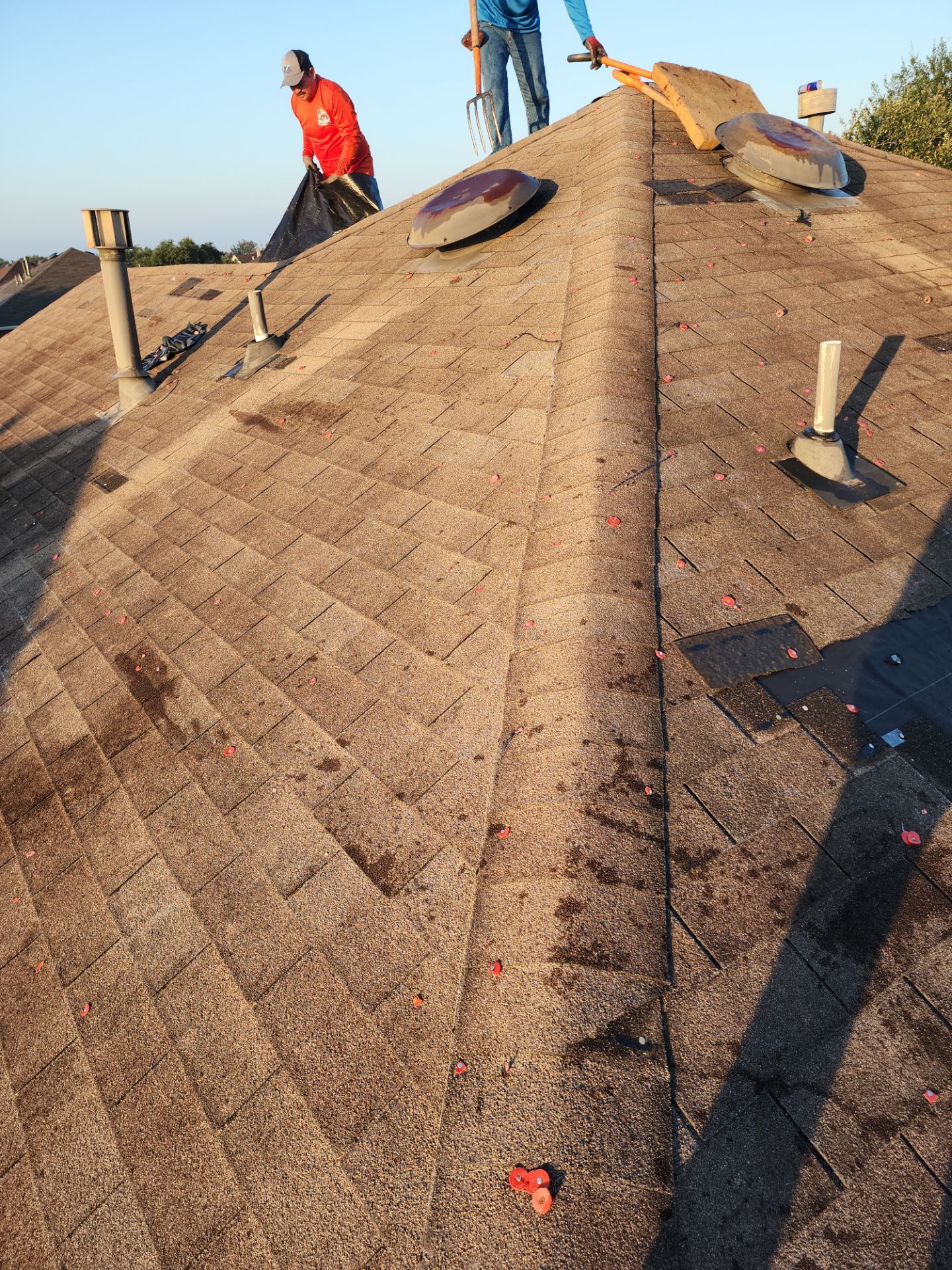 Residential Roofing Installation using Owen's Corning Duration (Lifetime) Shingles by Roof Repair Company