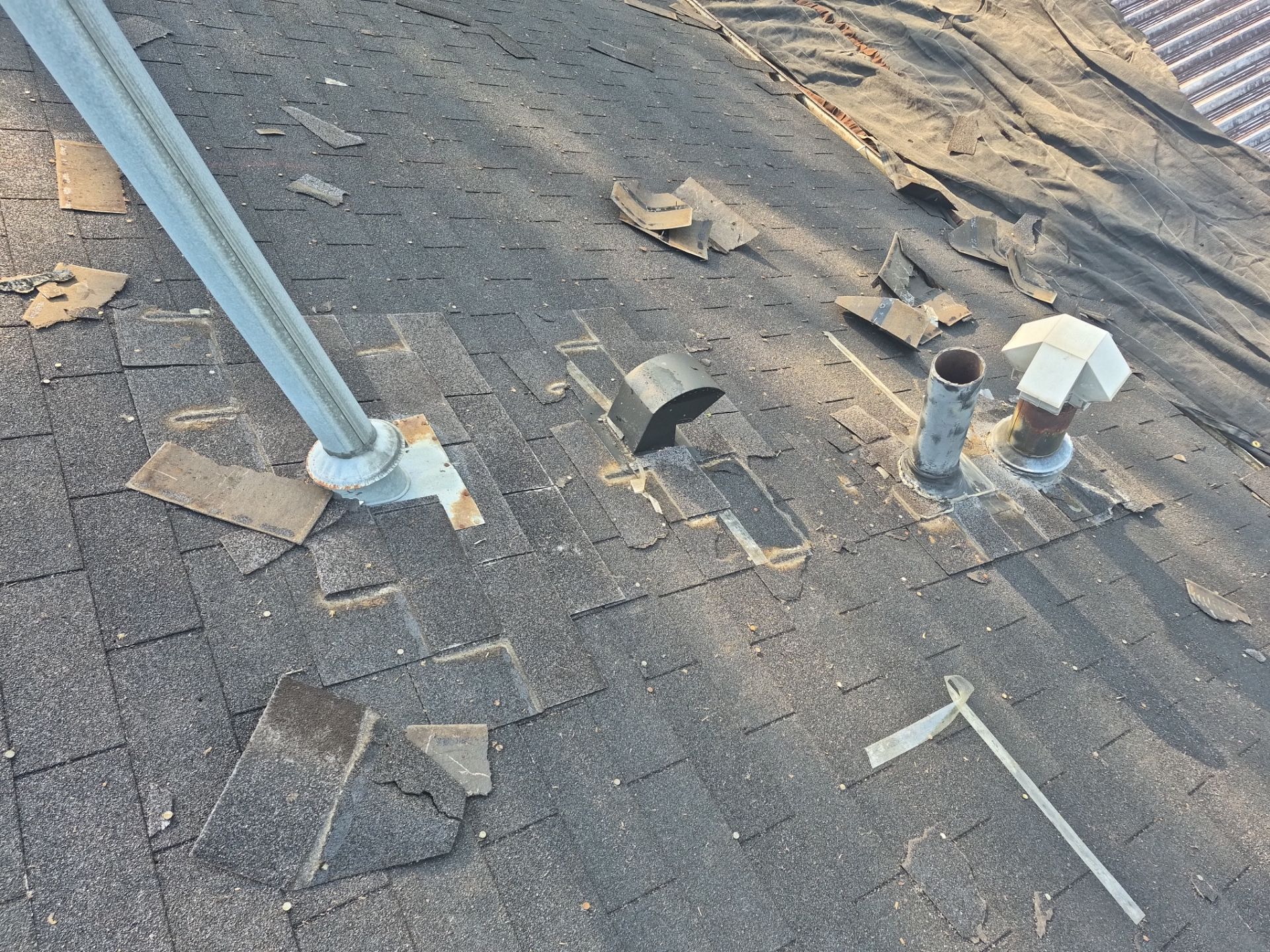 🖤 Sleek. Bold. Built to Last — Granite Black in Portsmouth! by Mr. Roofer