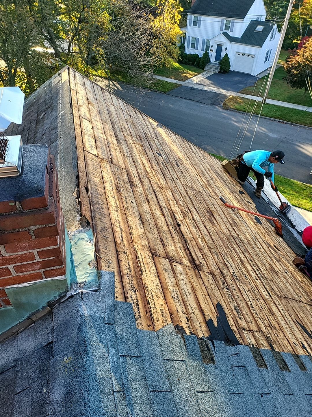 Residential Roofing Installation using Owens Corning TruDefinition Slatestone Gray by A Plus Exterior
