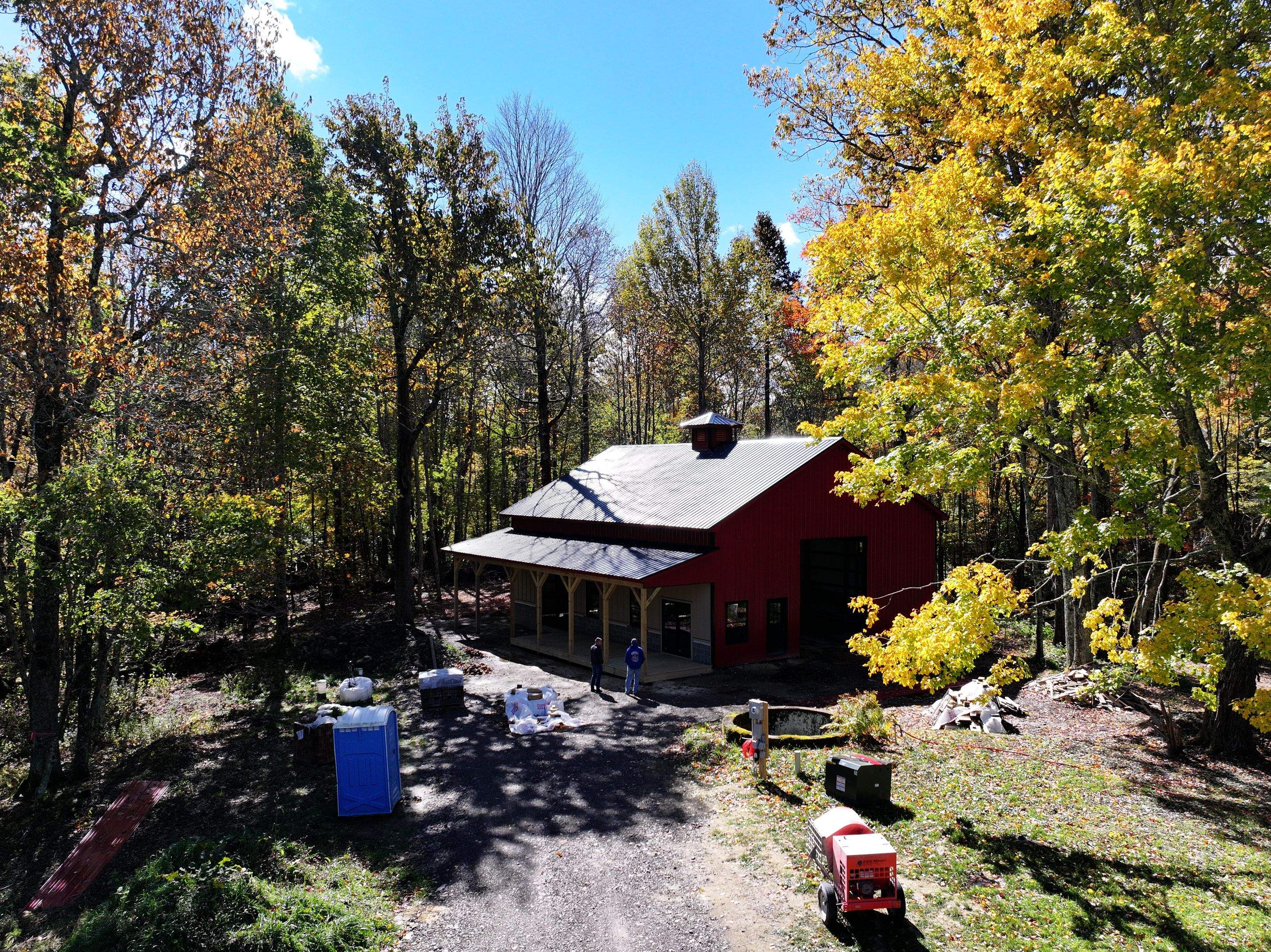 Brodour Barndominium by Omnia Roofing