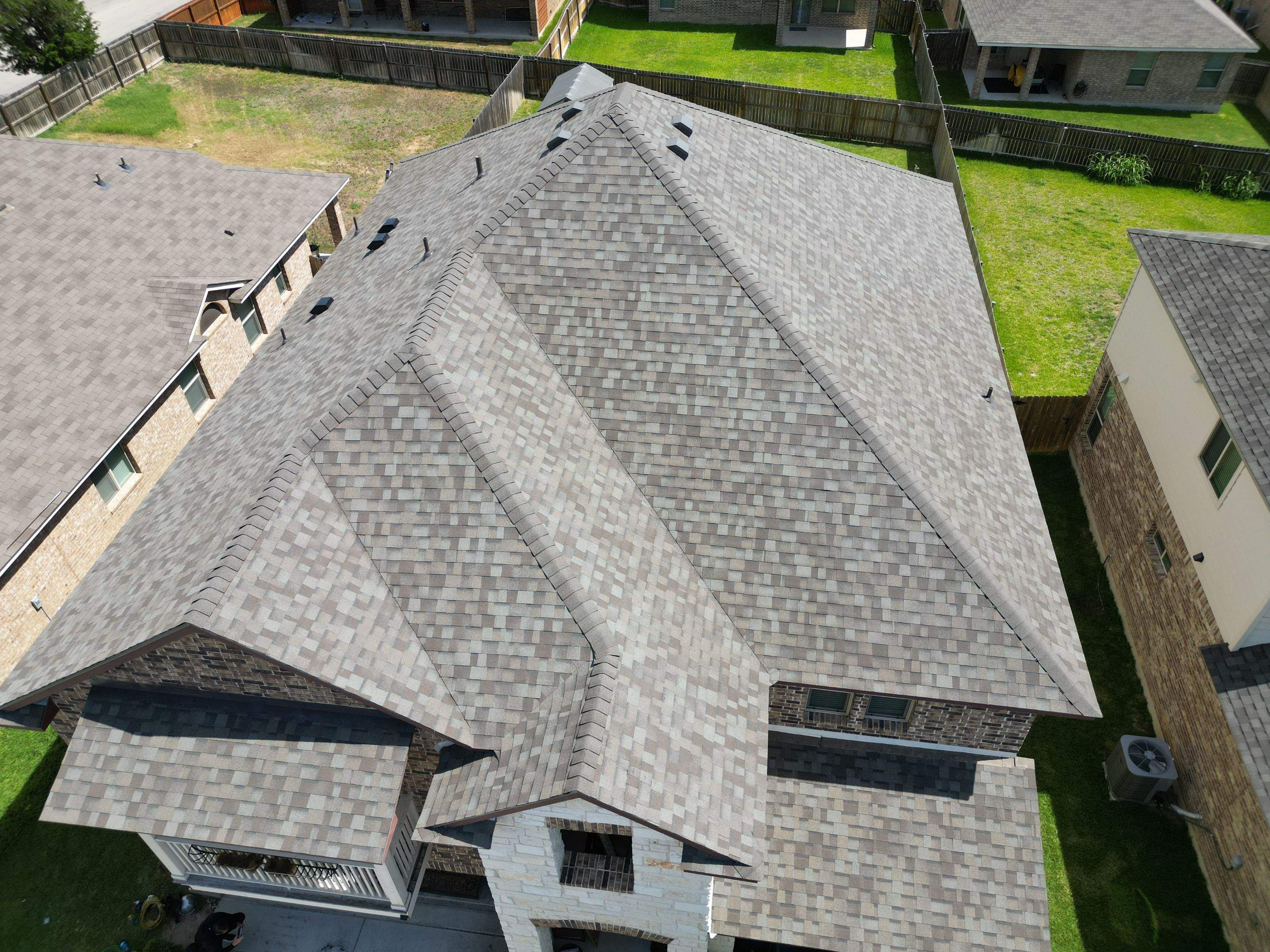 New Driftwood - Owens Corning TruDefinition Duration by RoofsOnly.com