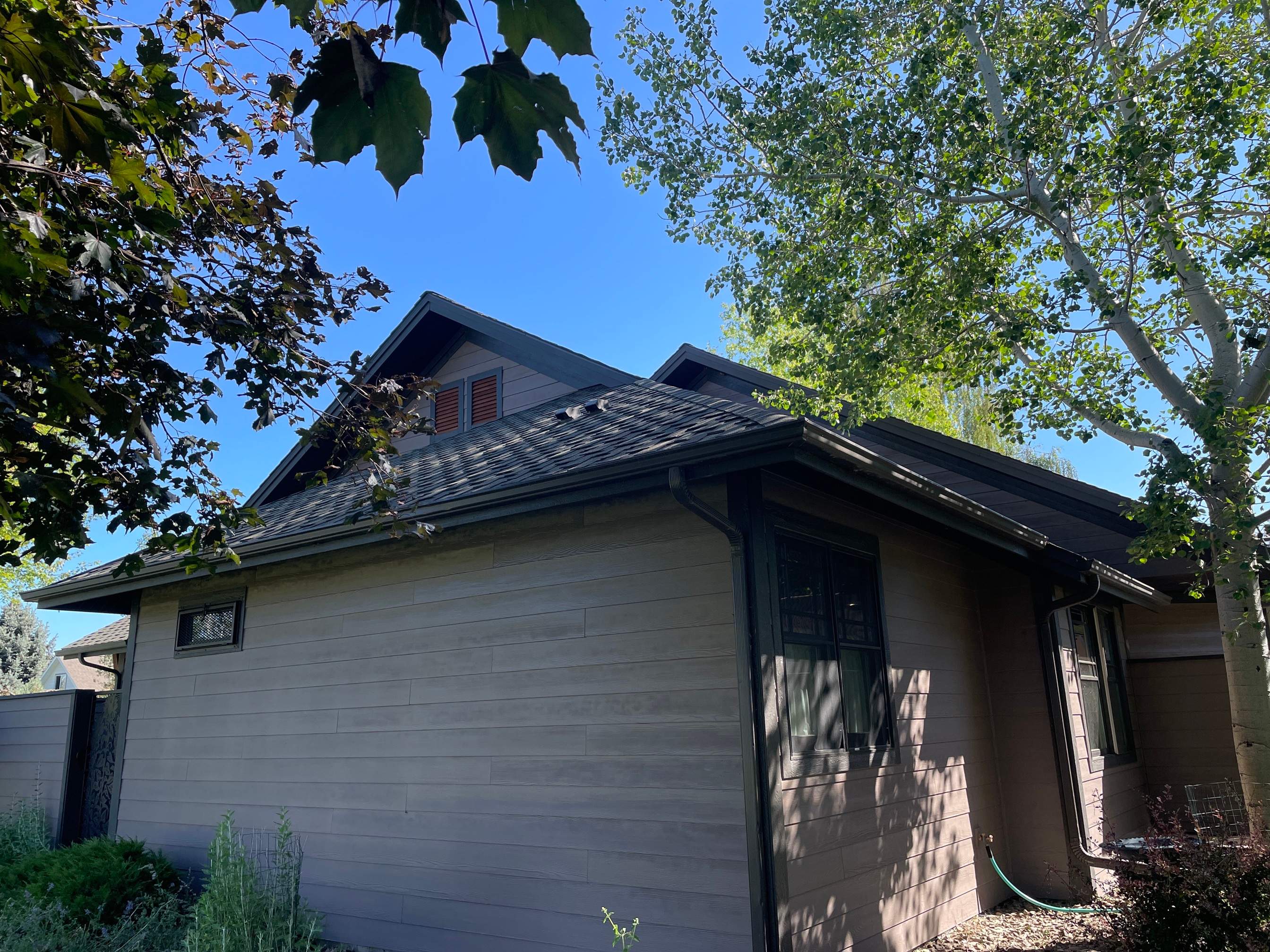 GAF Grand Sequoia - Autumn Brown Blend  by Montana Roofing Solutions