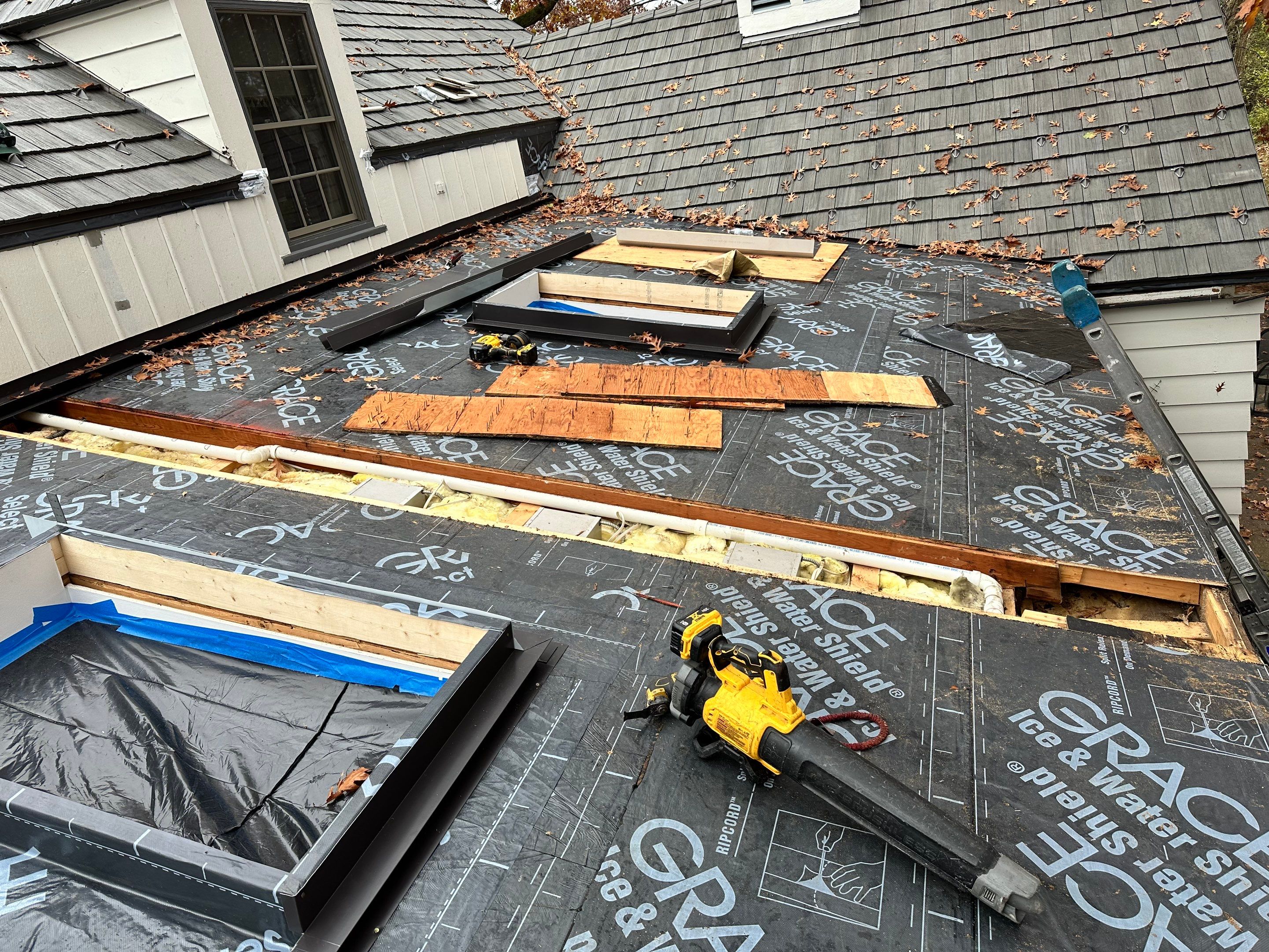 Brava Shake Roof Installation with Aluminum Gutters by Custom Installations