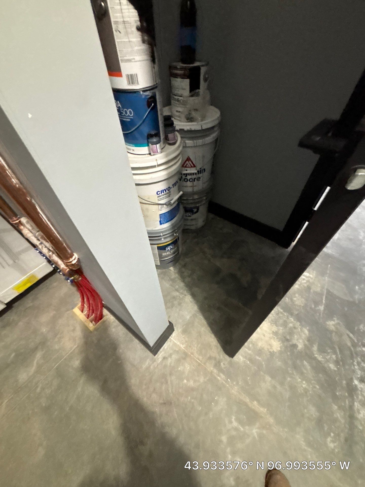 Polyaspartic Garage Floor Coating with Decorative Flake in Wentworth by Select Painting, Coatings & Garage Cabinets