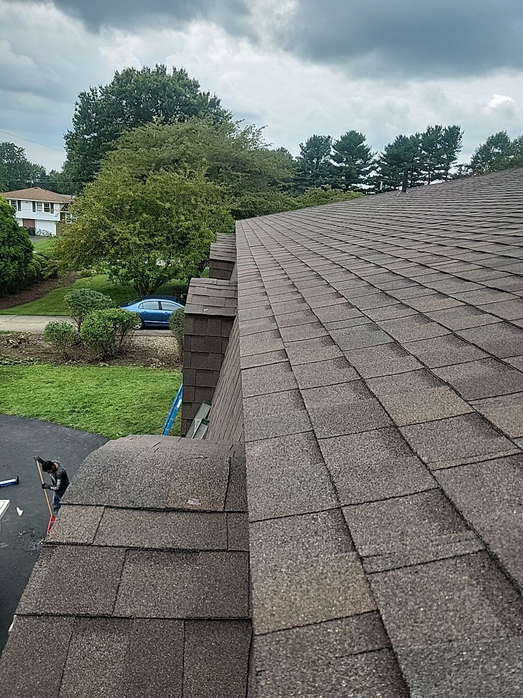 ATLAS PINNACLE COLOR: HEATHERBLEND by Eagle Eye Roofing