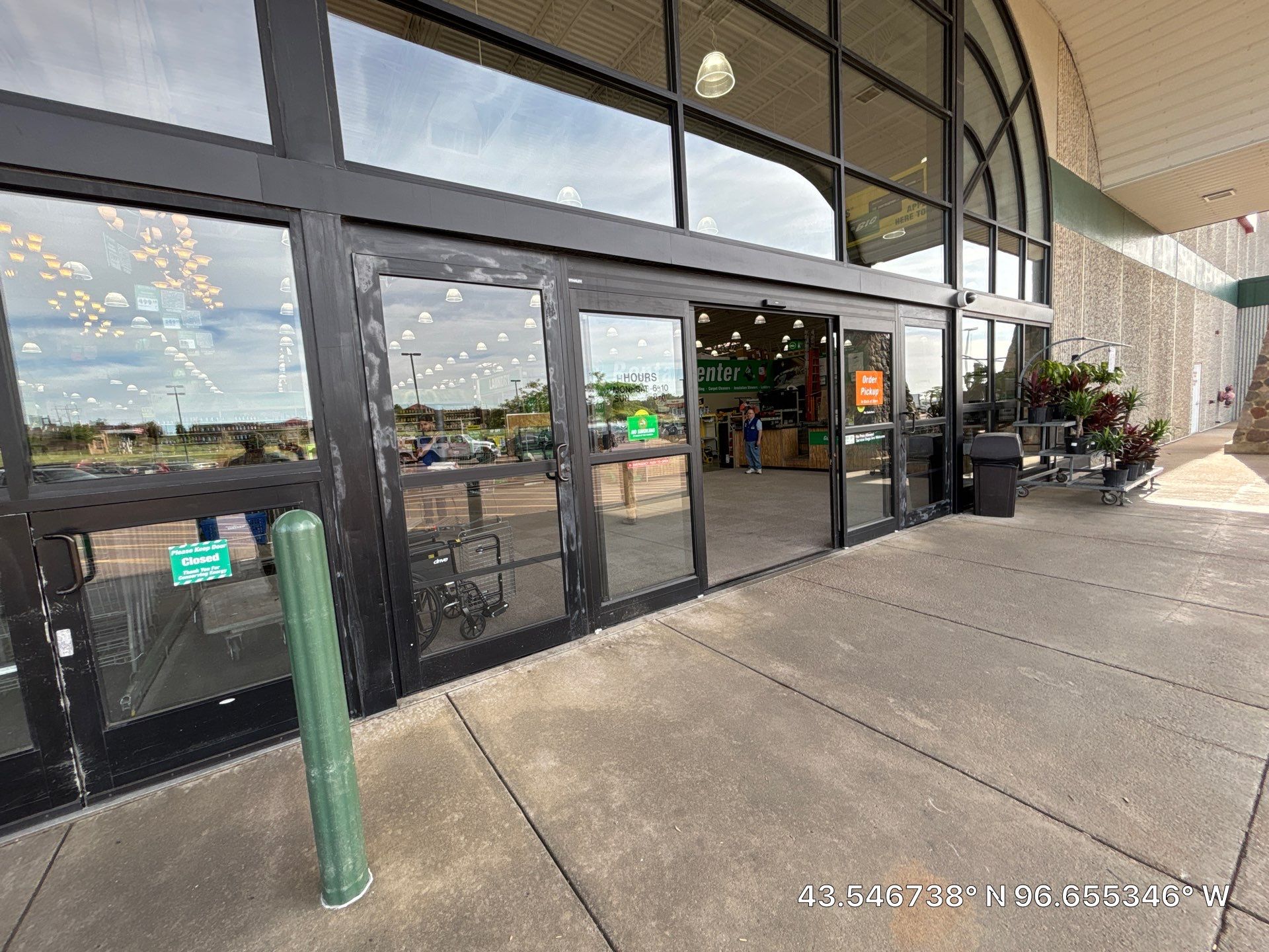 Commercial Exterior Painting for Sioux Falls Retail Storefront Entrance by Select Painting, Coatings & Garage Cabinets