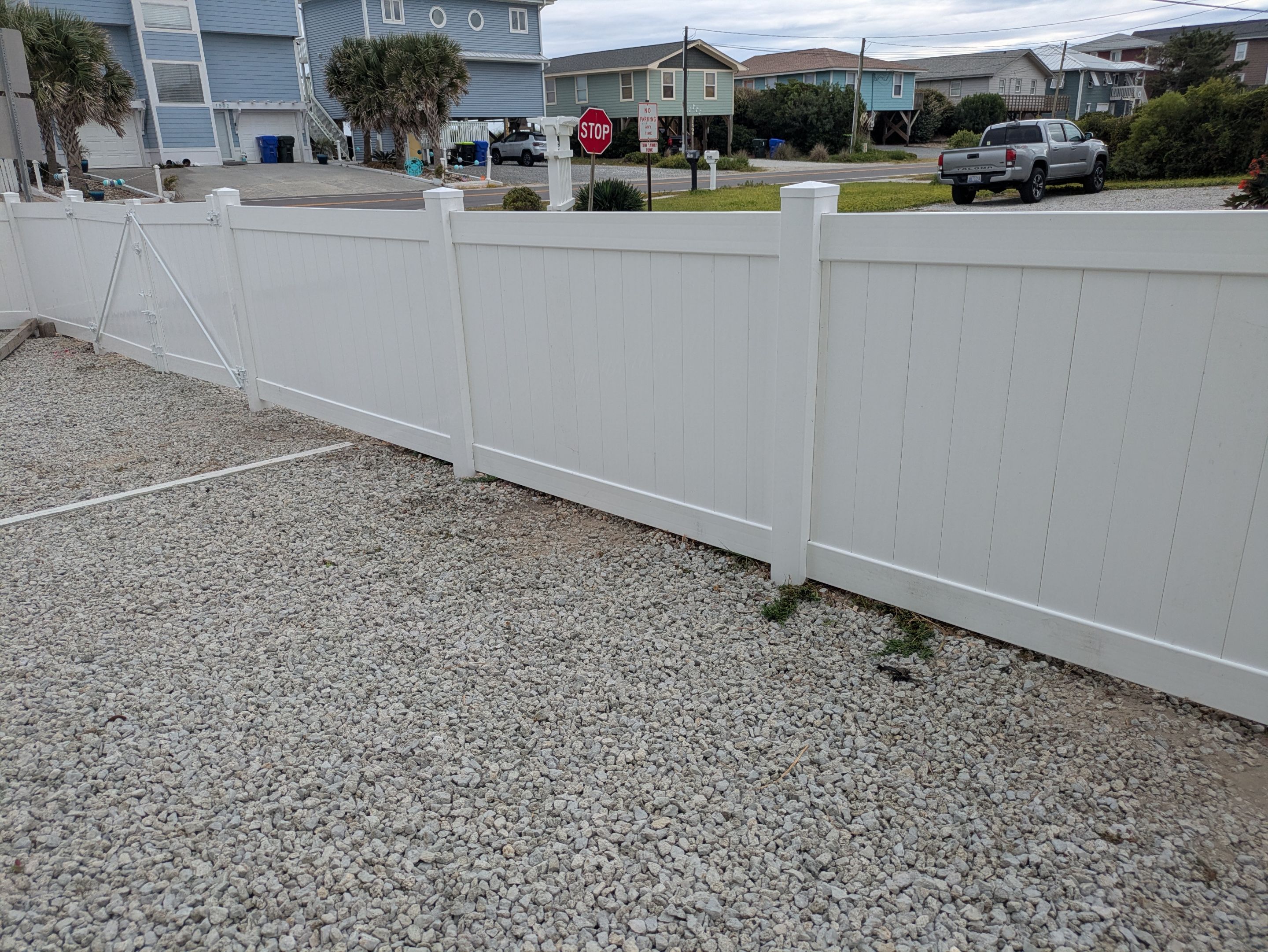 Hamilton Vinyl Privacy Project in Surf City by Superior Fence and Rail
