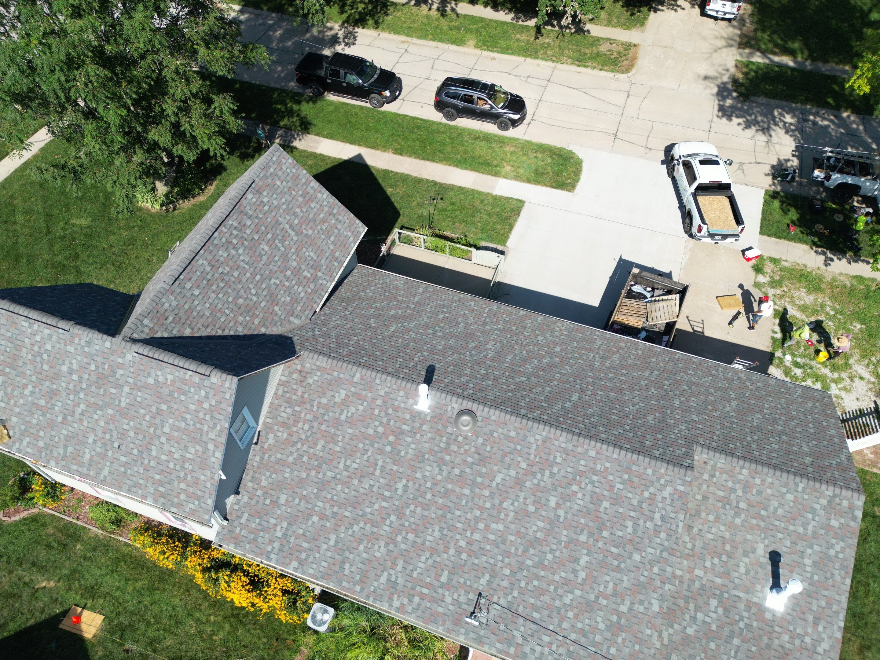 Residential Roofing Installation using Owens Corning Duration Colonial Slate by Lightning Exteriors