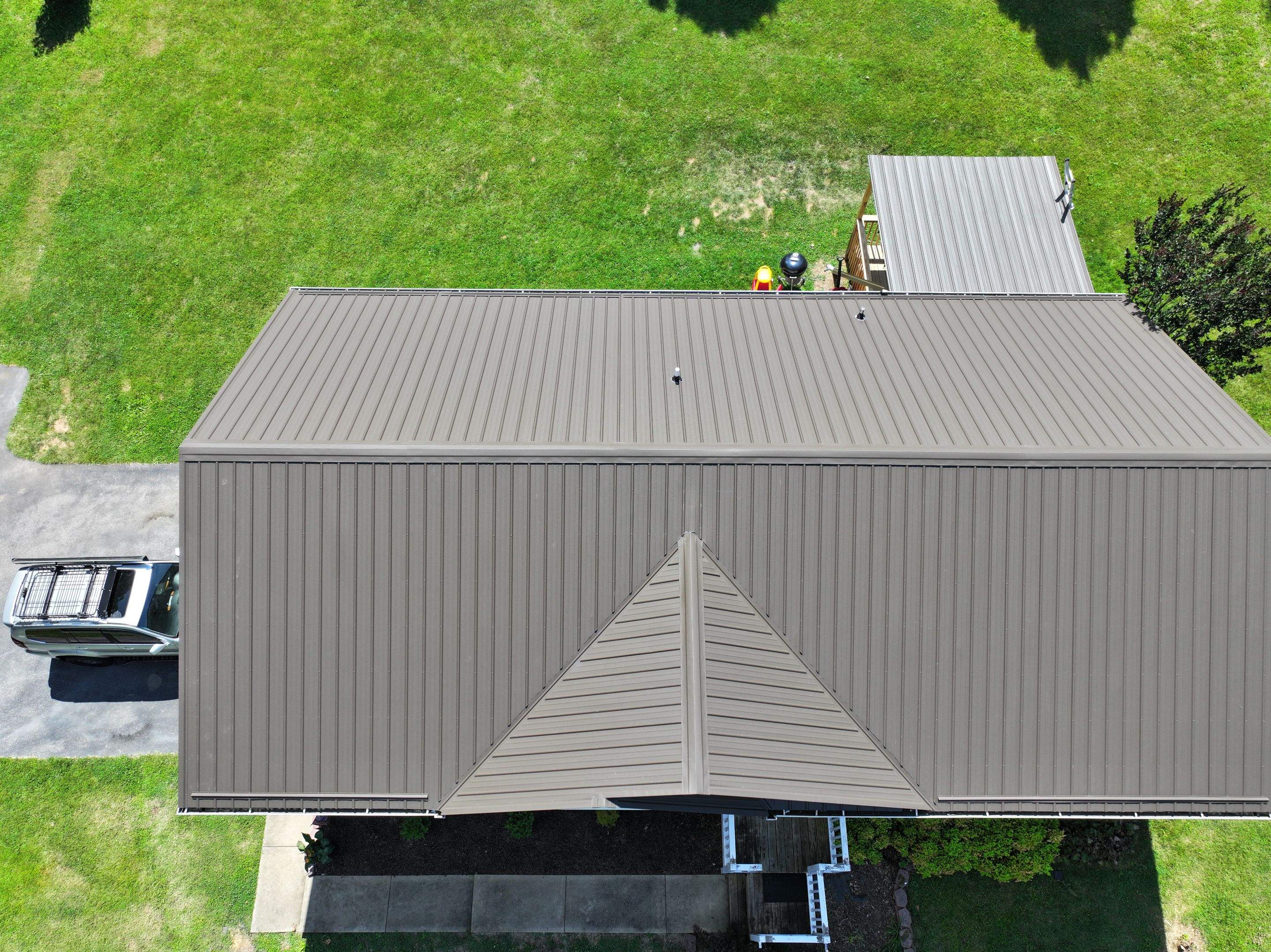 Carrier Residence by Omnia Roofing