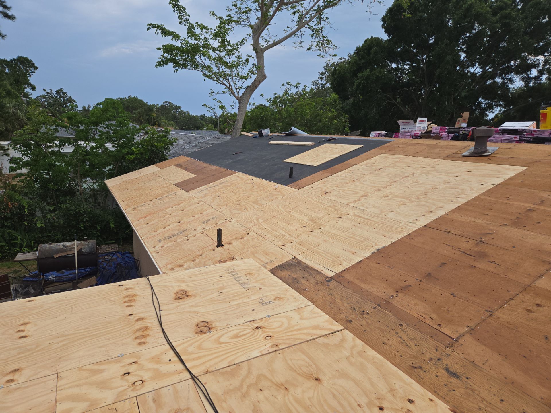 Project in St. Petersburg 33712 by Mitchell Roofing Company LLC 