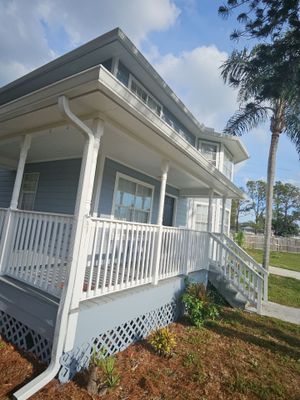 6 Inch Seamless Gutters using White Seamless Gutters in Largo FL