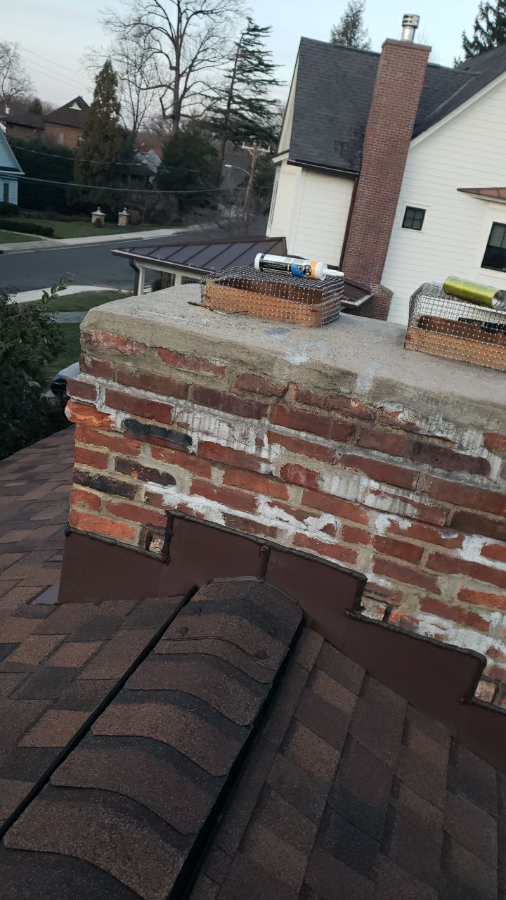 Arlington: CertainTeed Landmark Pro Designer Shingles in Max Def Burnt Sienna by RM Banning, Inc.