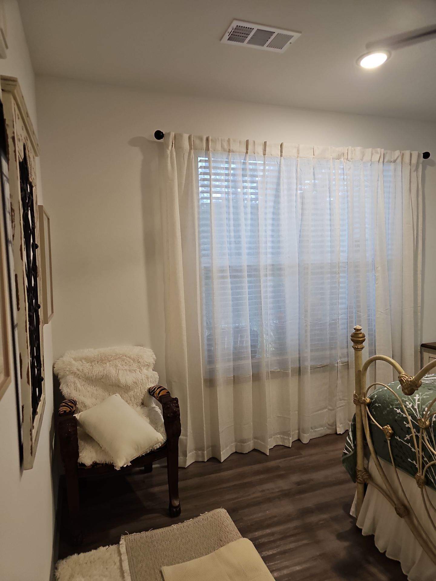 Curtain Rod, Blind, Shade & Window Treatment Installation Projects by Hangman Mounting & Installation