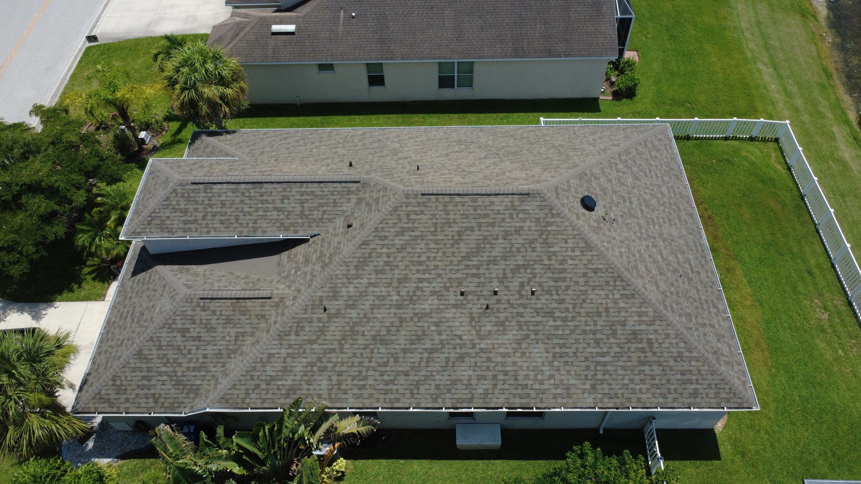 Roof replacement in Palmetto, FL by Steadfast Roofing 