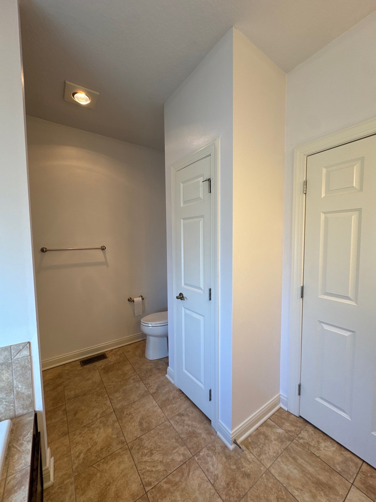 Residential Interior Repaint by Midwest Paint LLC