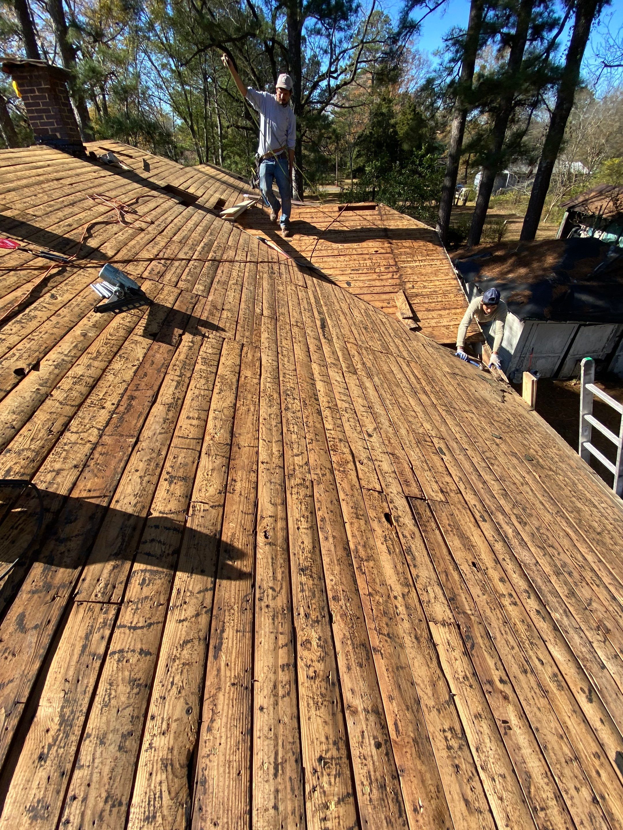 Residential Shingle Reroof using CertainTeed XT25: Resawn Shake by Hostetler Roofing