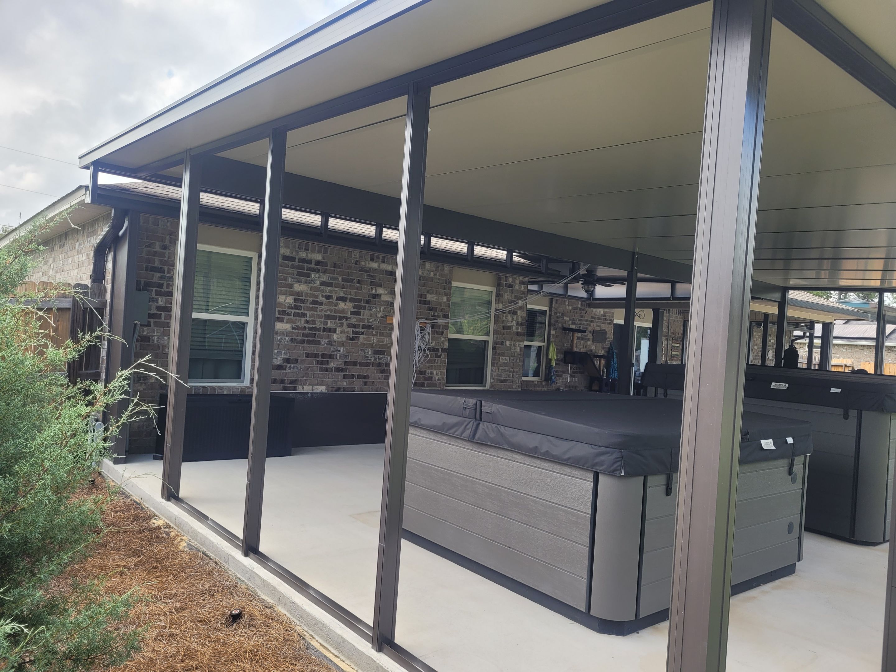 Large Screen Room & Patio Cover in Navarre by Titan Sunrooms