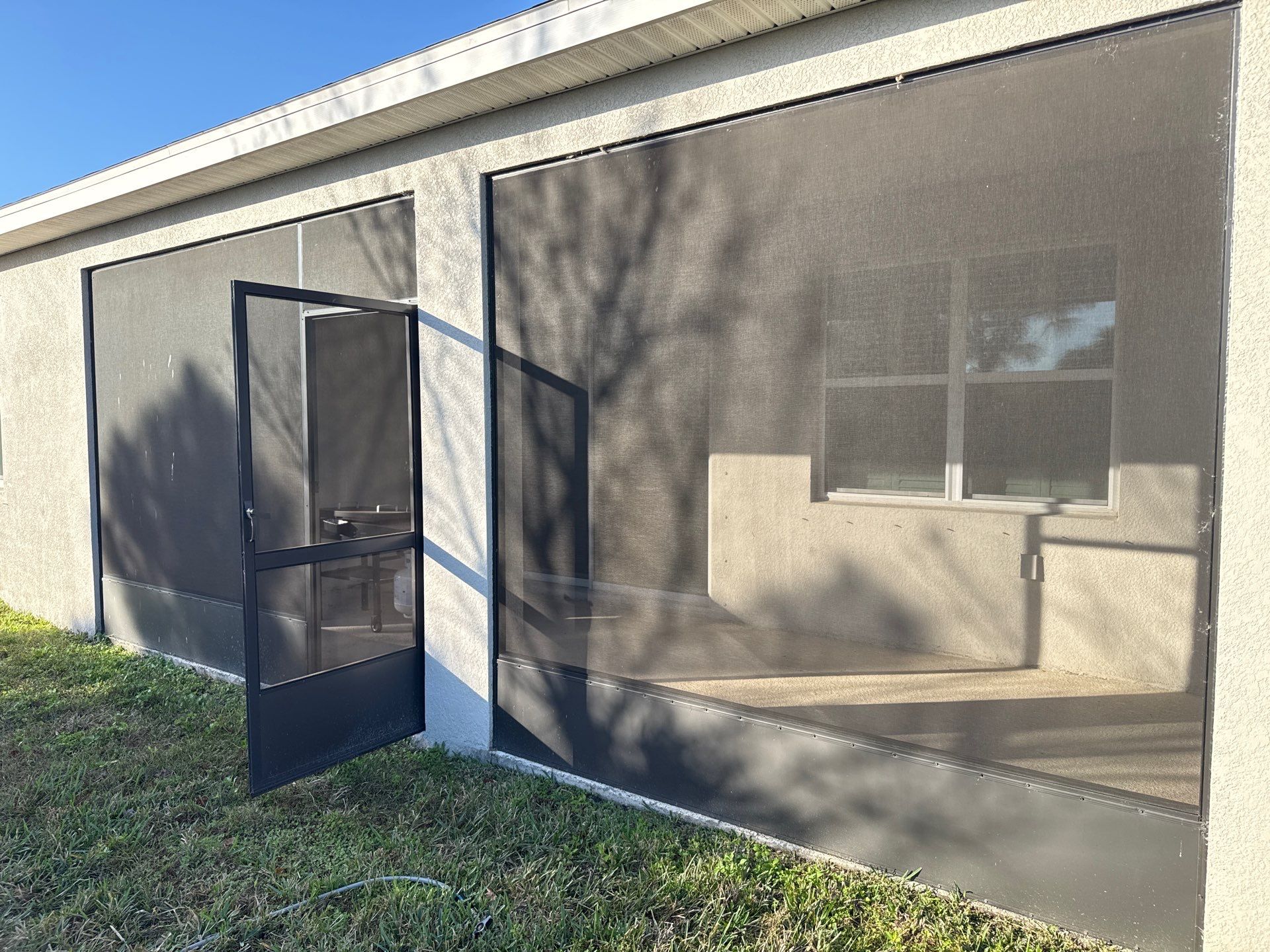 House Wash, Lanai Cleaning & Driveway Washing | Willow Walk Palmetto FL by Sunshine AquaWash