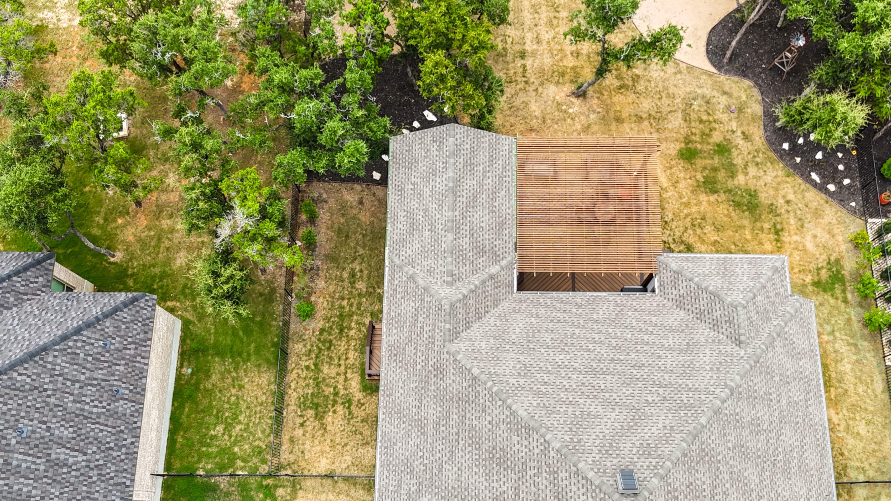 Royal Oak Estates - San Antonio,TX by Hole In One Lawns, LLC
