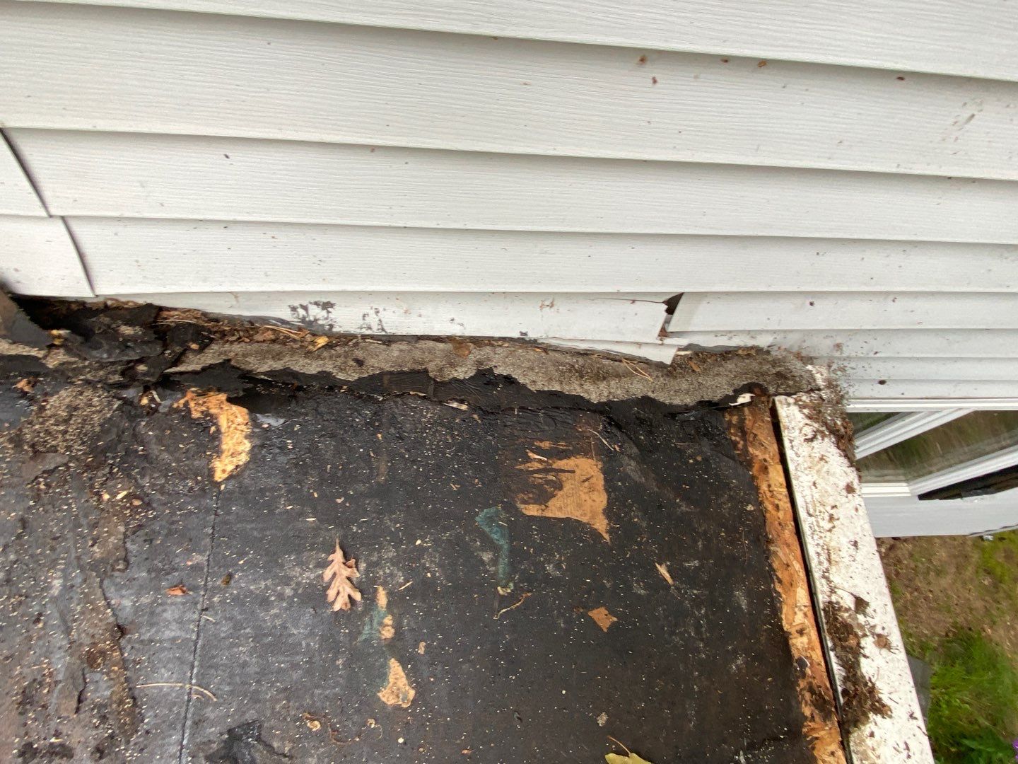 Siding Replacement using CertainTeed Landmark by 180 Contractors