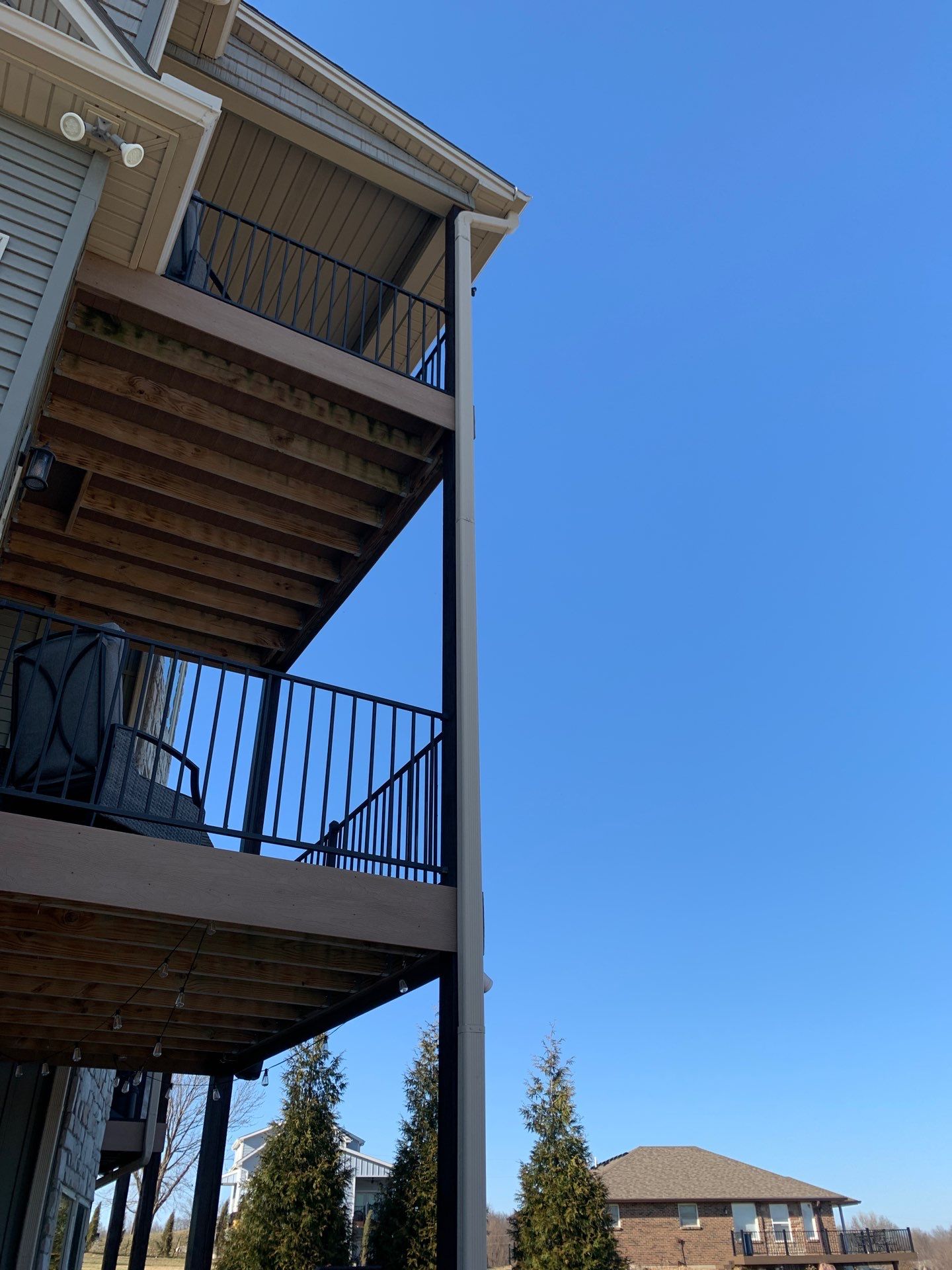 Lake Life = No Maintenance  !! by EEC  Windows, Siding & Roofing 