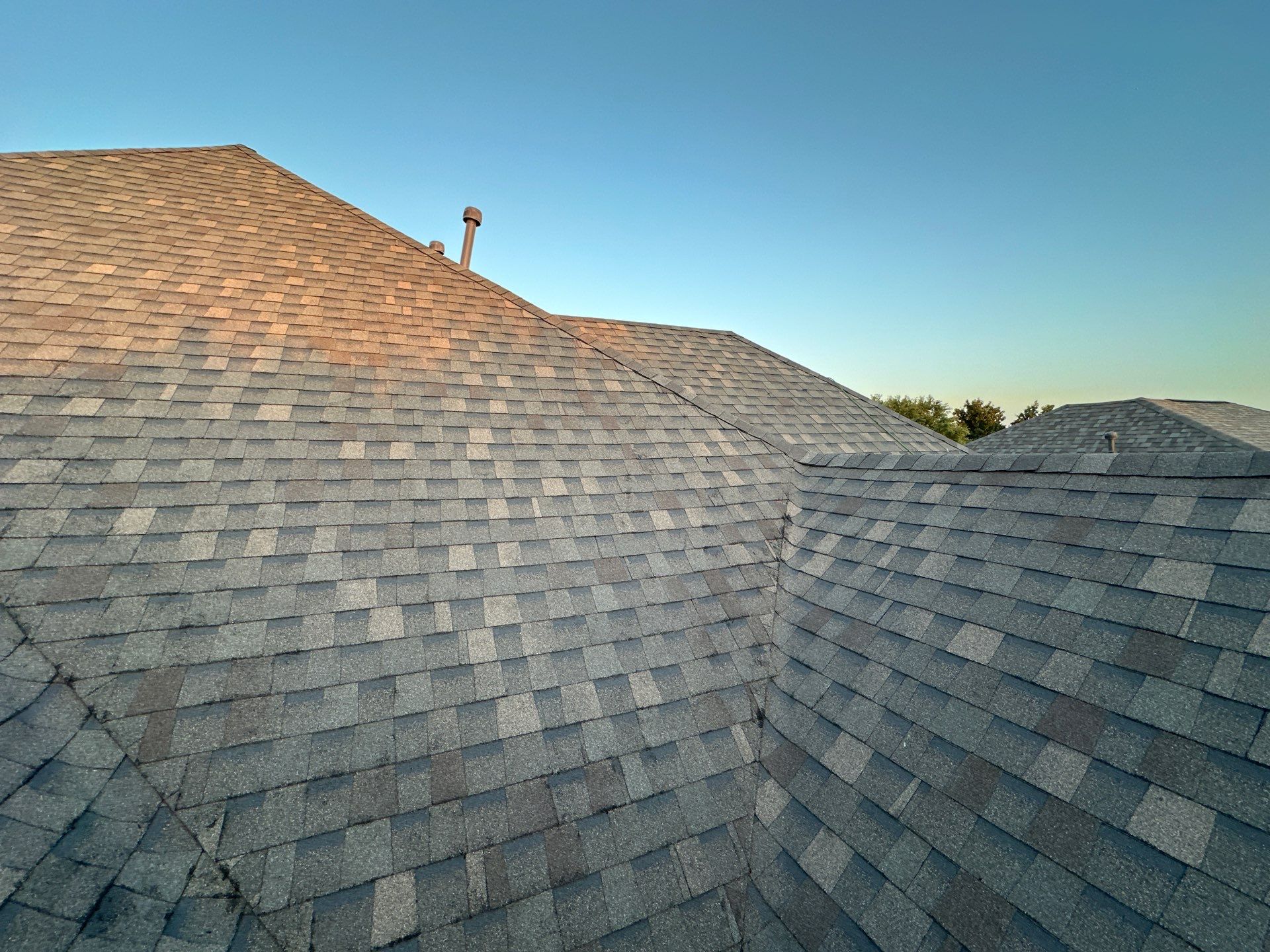 Residential Roofing Installation using Atlas Prolam by Motion Roofing