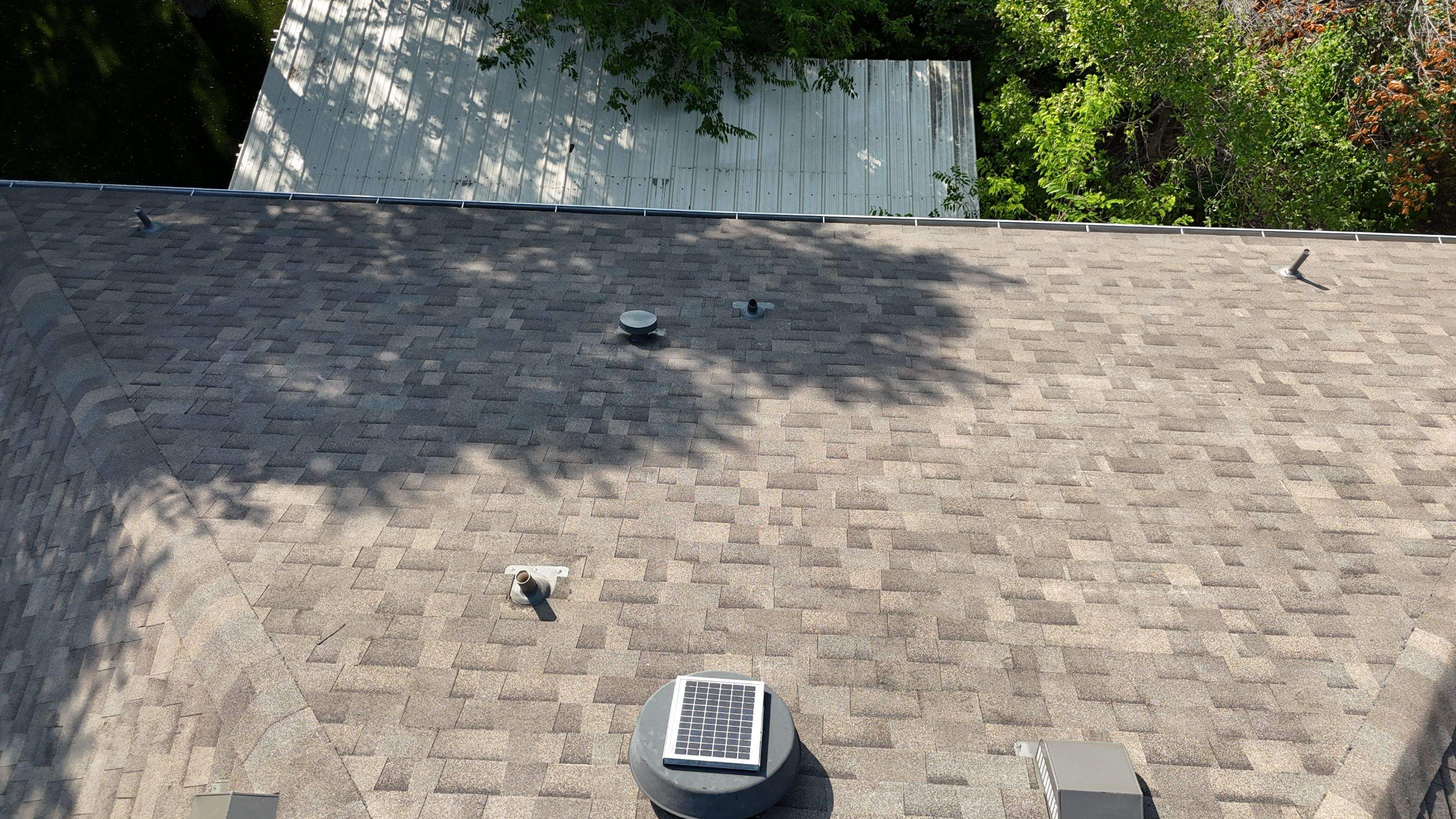 Weathered Wood Plus - Malarkey Highlander by RoofsOnly.com