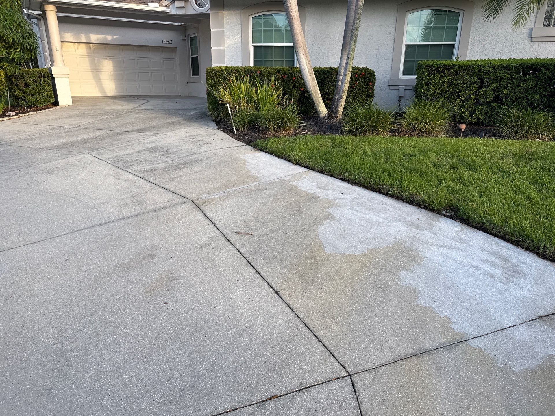 Driveway Cleaning at The Inlets Bradenton by Sunshine AquaWash