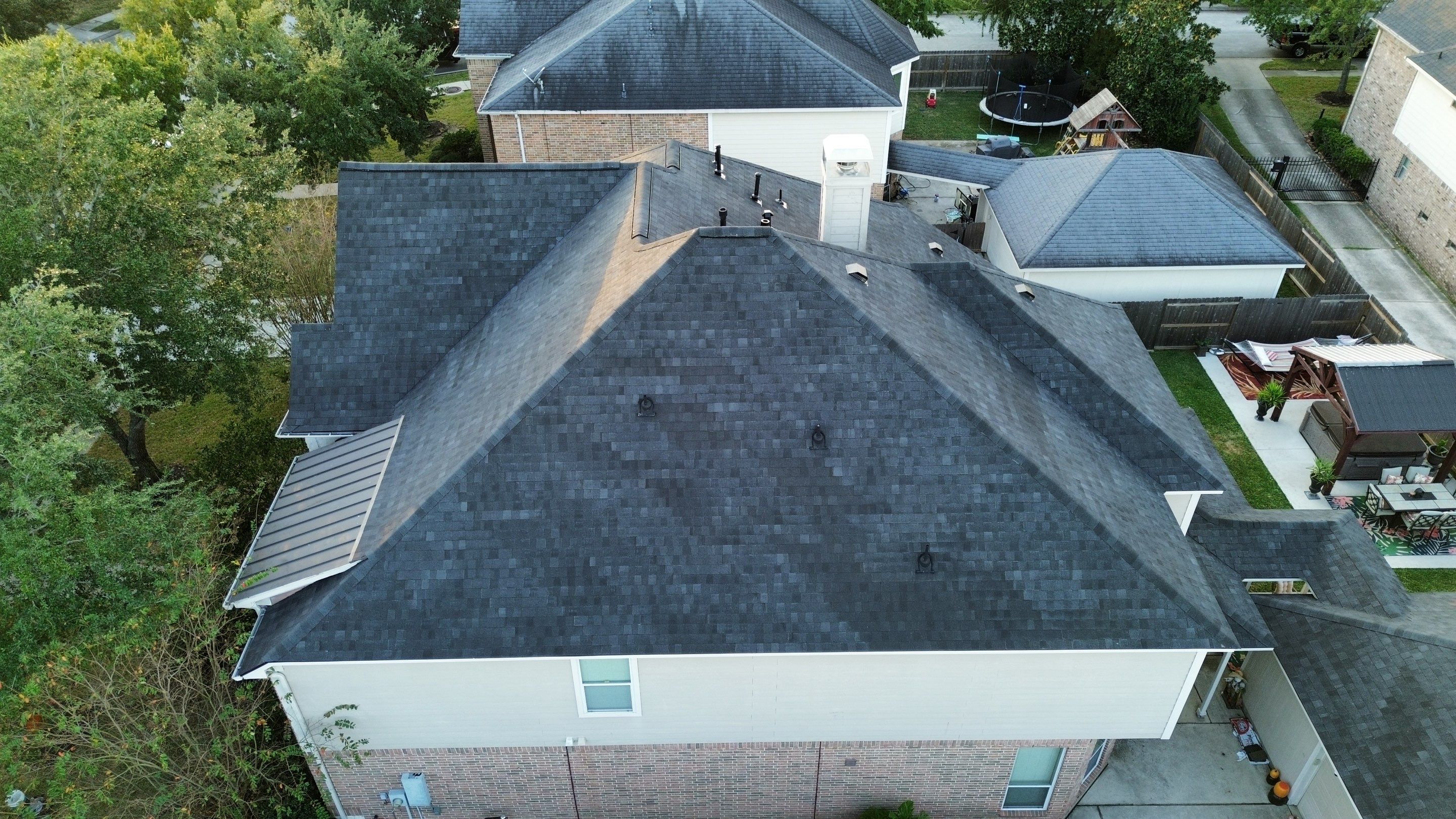 Houston Roof Install by Modern BYLT Roofing & Construction
