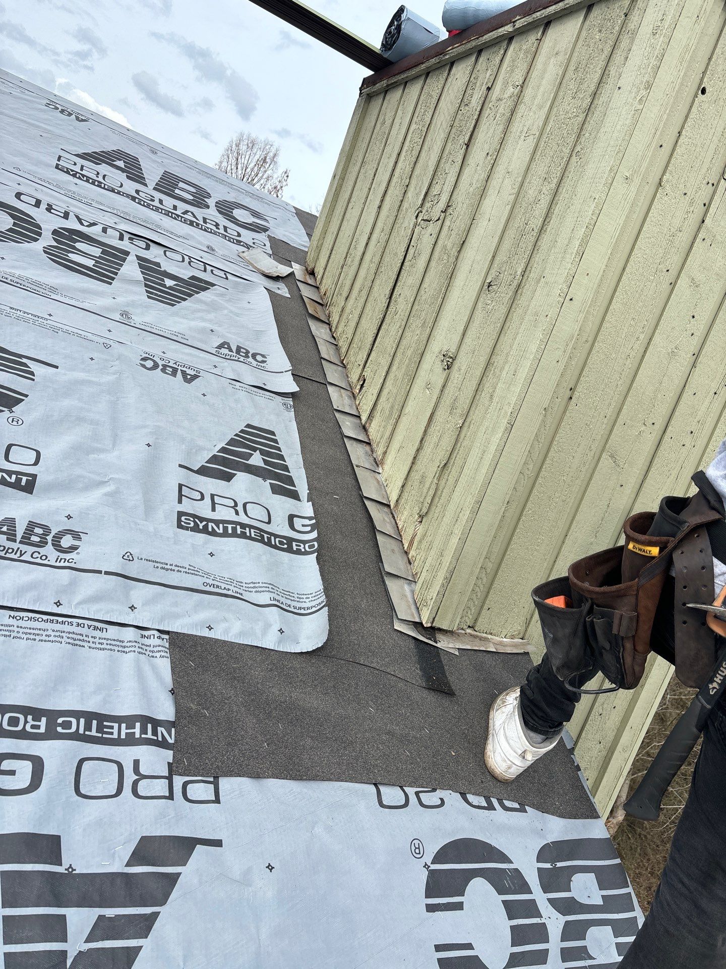 Residential Roofing Installation using GAF Timberline HDZ Pewter Gray by Rainstoppers Roofing