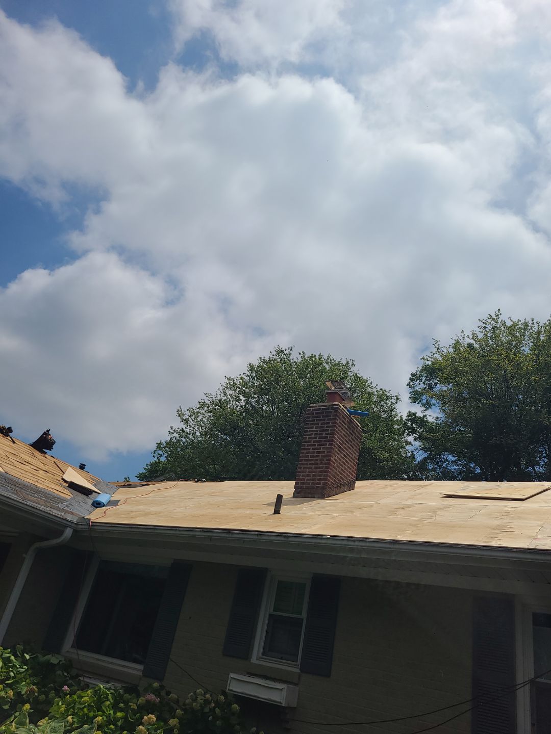 Arlington: CertainTeed Landmark Pro Designer Shingles in Max Def Pewter by RM Banning, Inc.