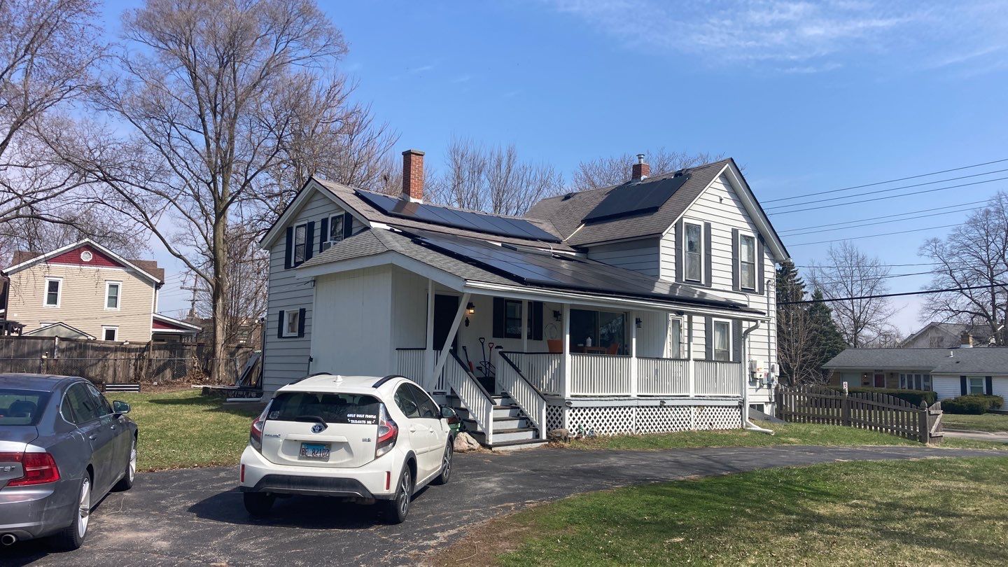 Vinyl Siding Replacement and Exterior Improvements in McHenry, Illinois by Mr Roof & Remodeling Co