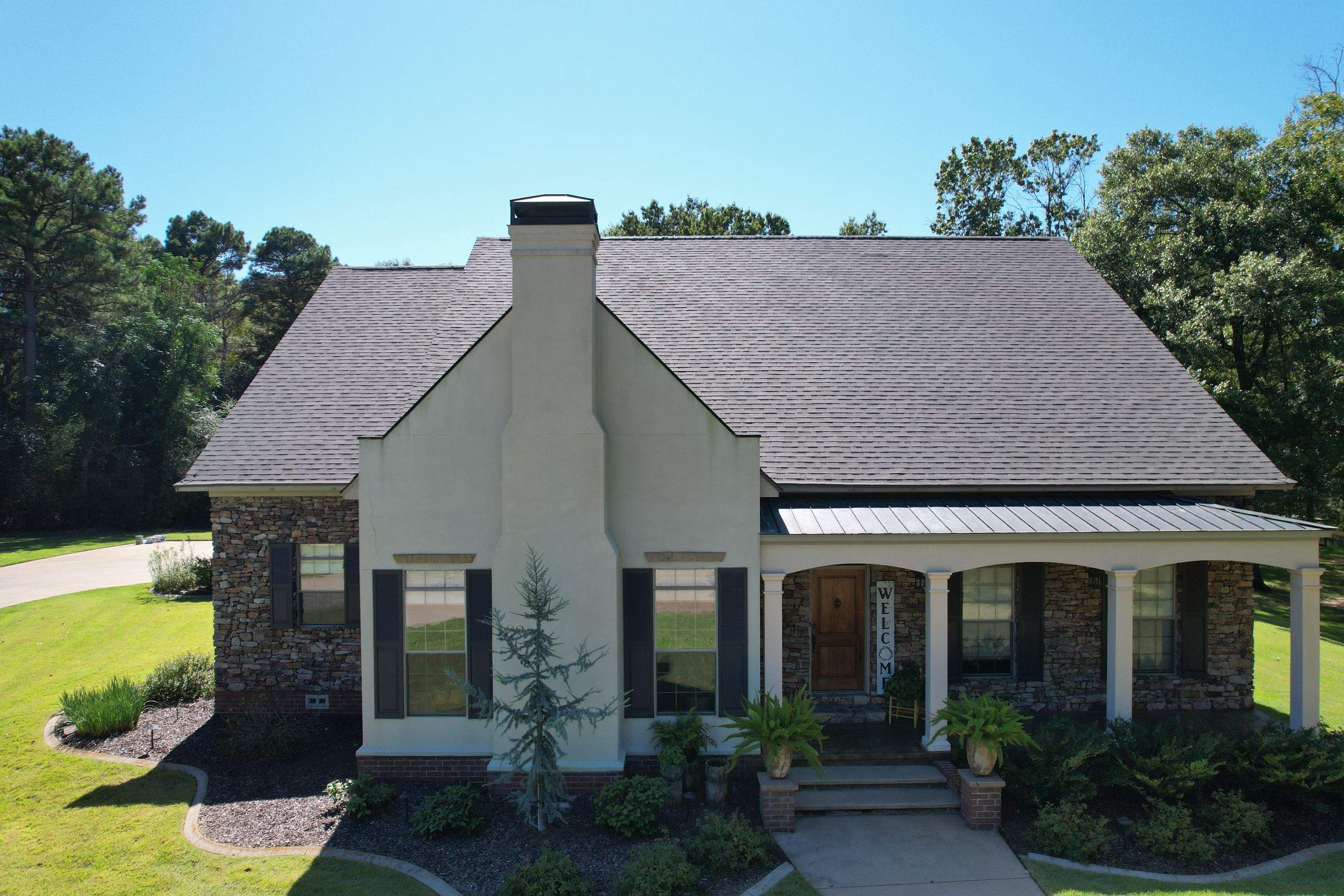 Residential Roof Replacement in Hope AR by Hostetler Roofing