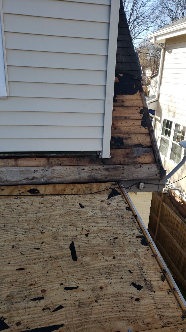 Alexandria Landmark Pro MD Resawn Shake/Flintlastic SA Project by RM Banning, Inc.