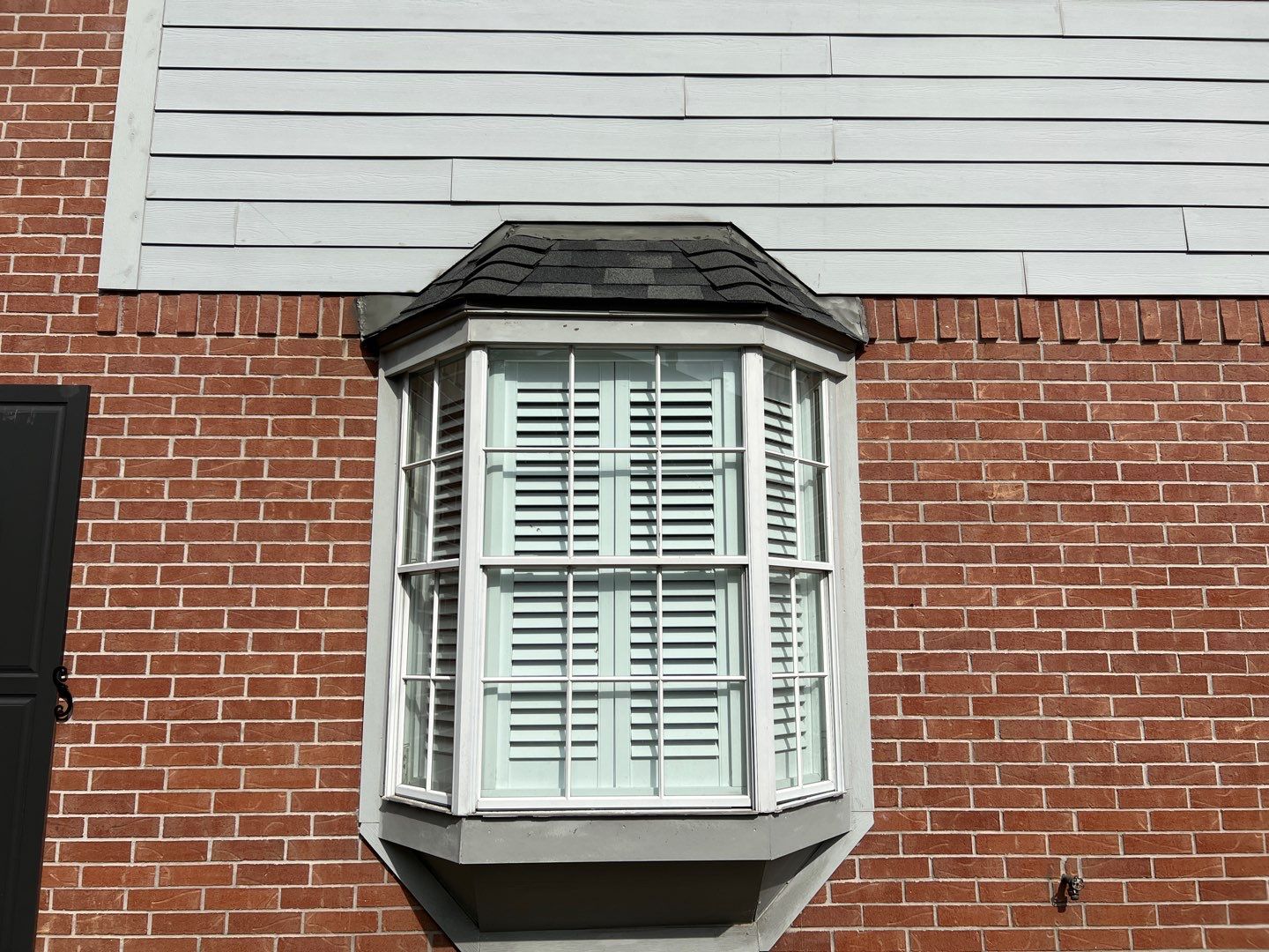 OC Duration Estate Gray by HHH Roofing & Construction
