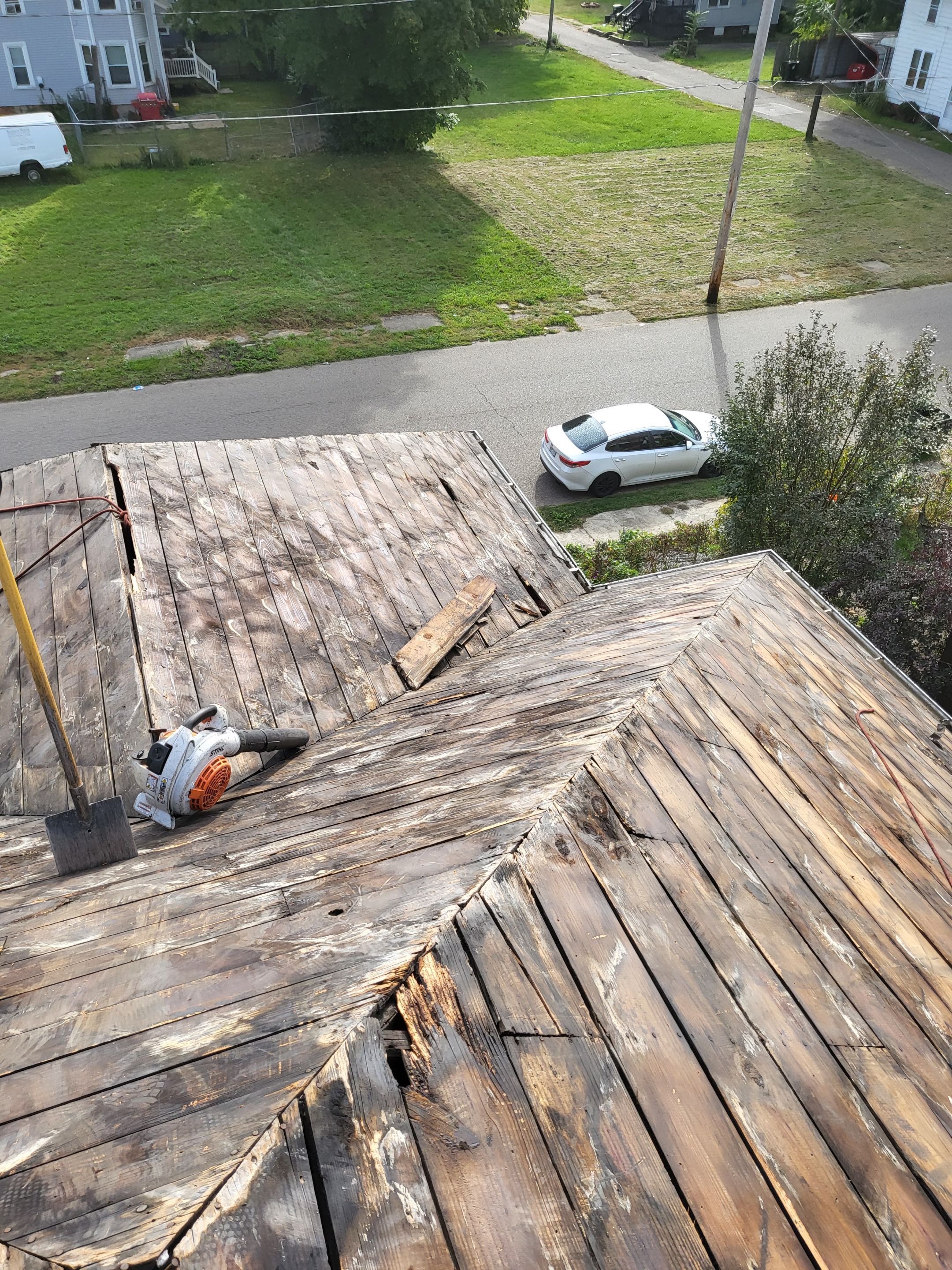 ATLAS PINNACLE COLOR: MORNING HARVEST DRIP EDGE: MUSKET BROWN by Eagle Eye Roofing