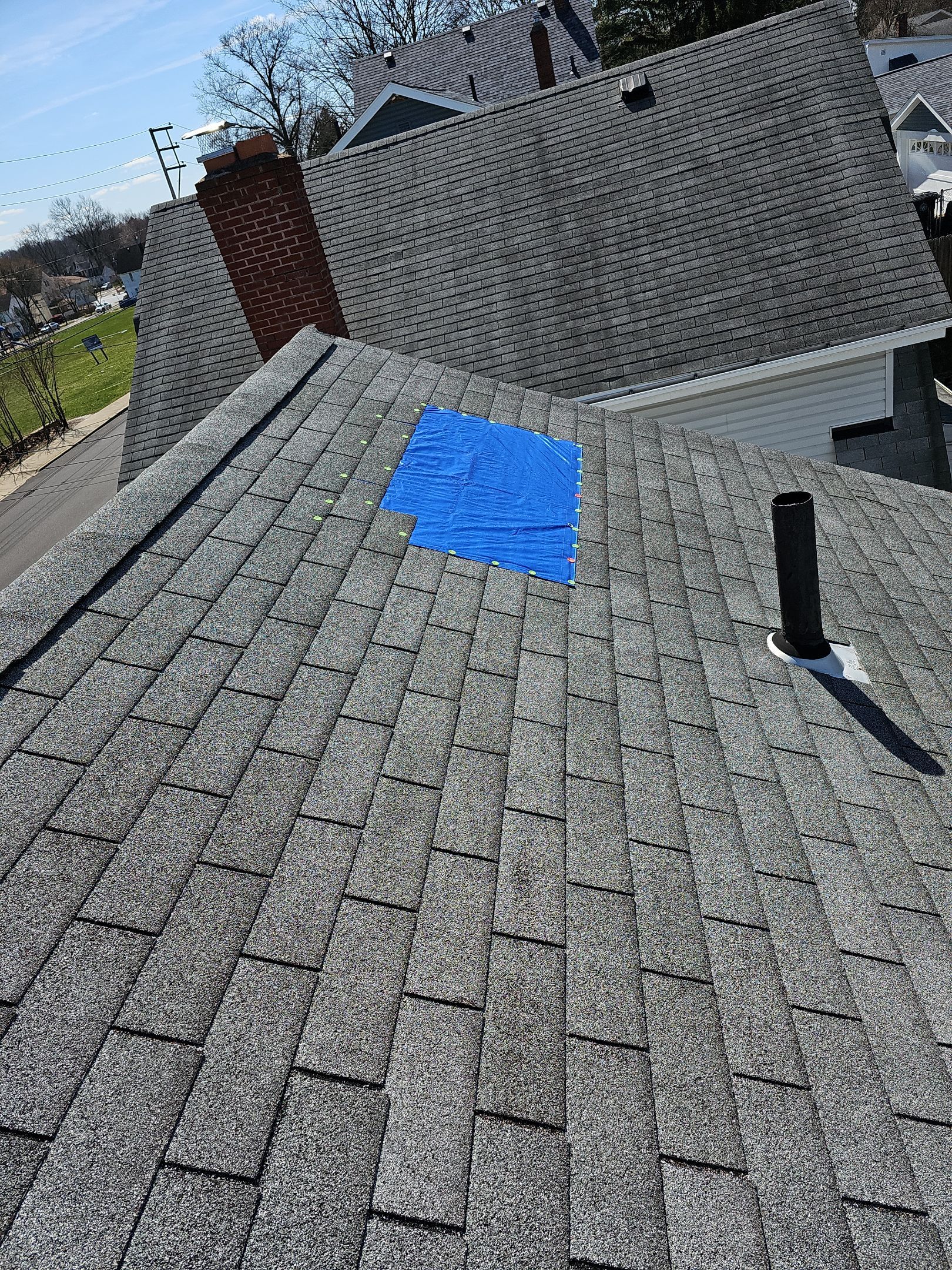 ATLAS PINNACLE COLOR: COASTAL GRANITE by Eagle Eye Roofing
