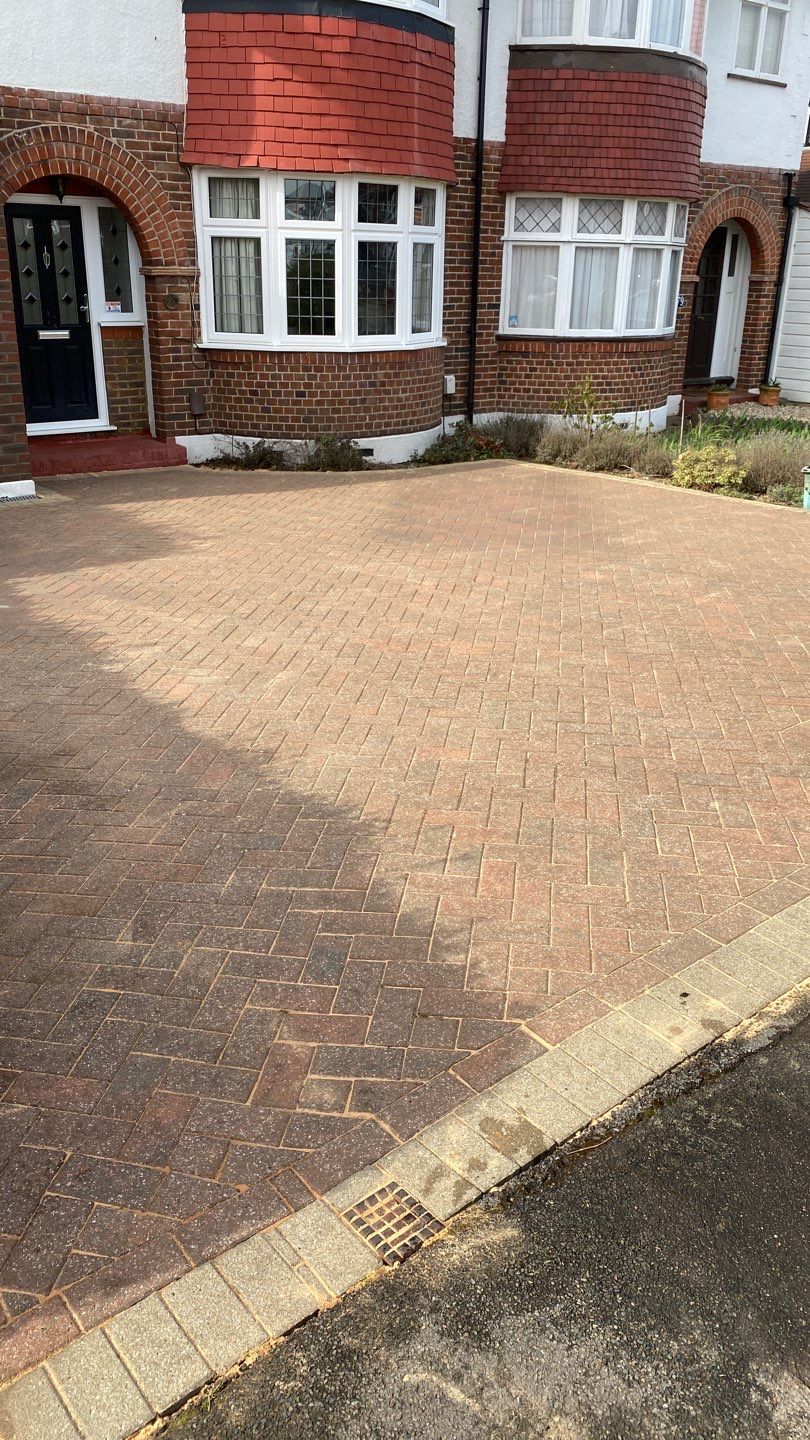 Driveway Clean using 18inch Whirlaway FSC by Ges Exterior Cleaning ltd
